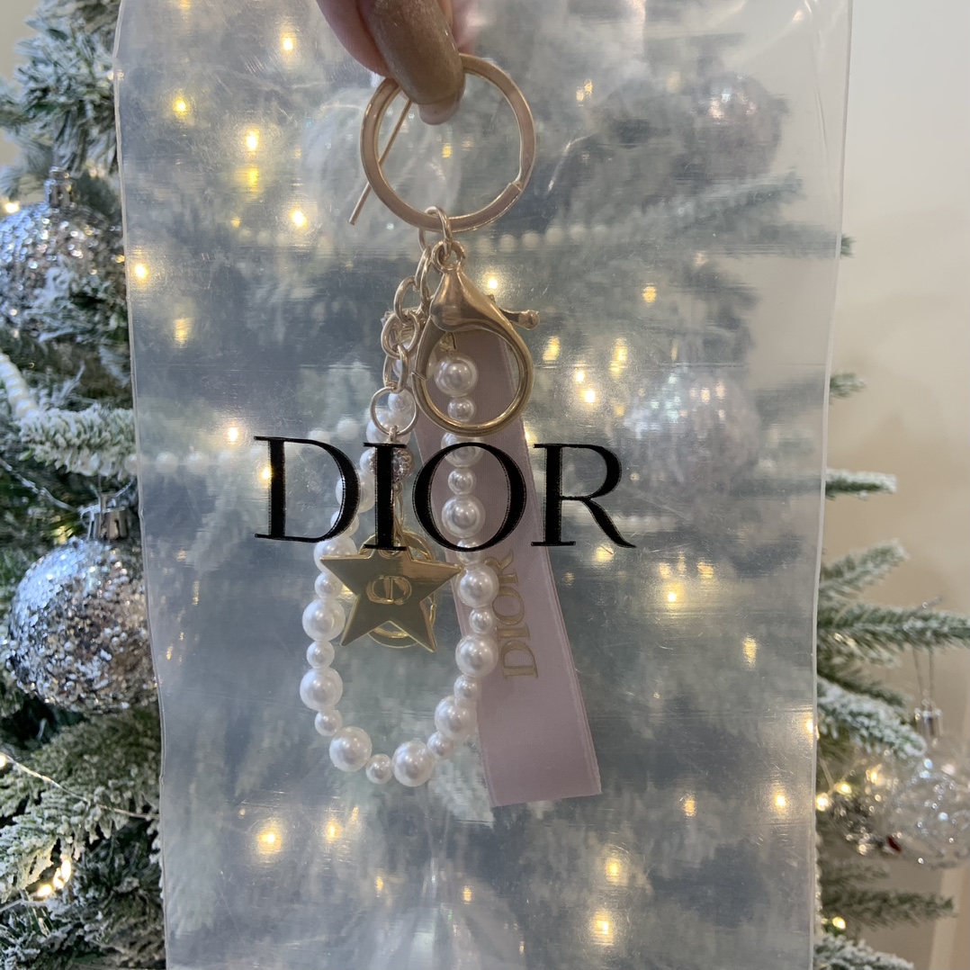 DIOR珍珠幸运星钥匙扣 8