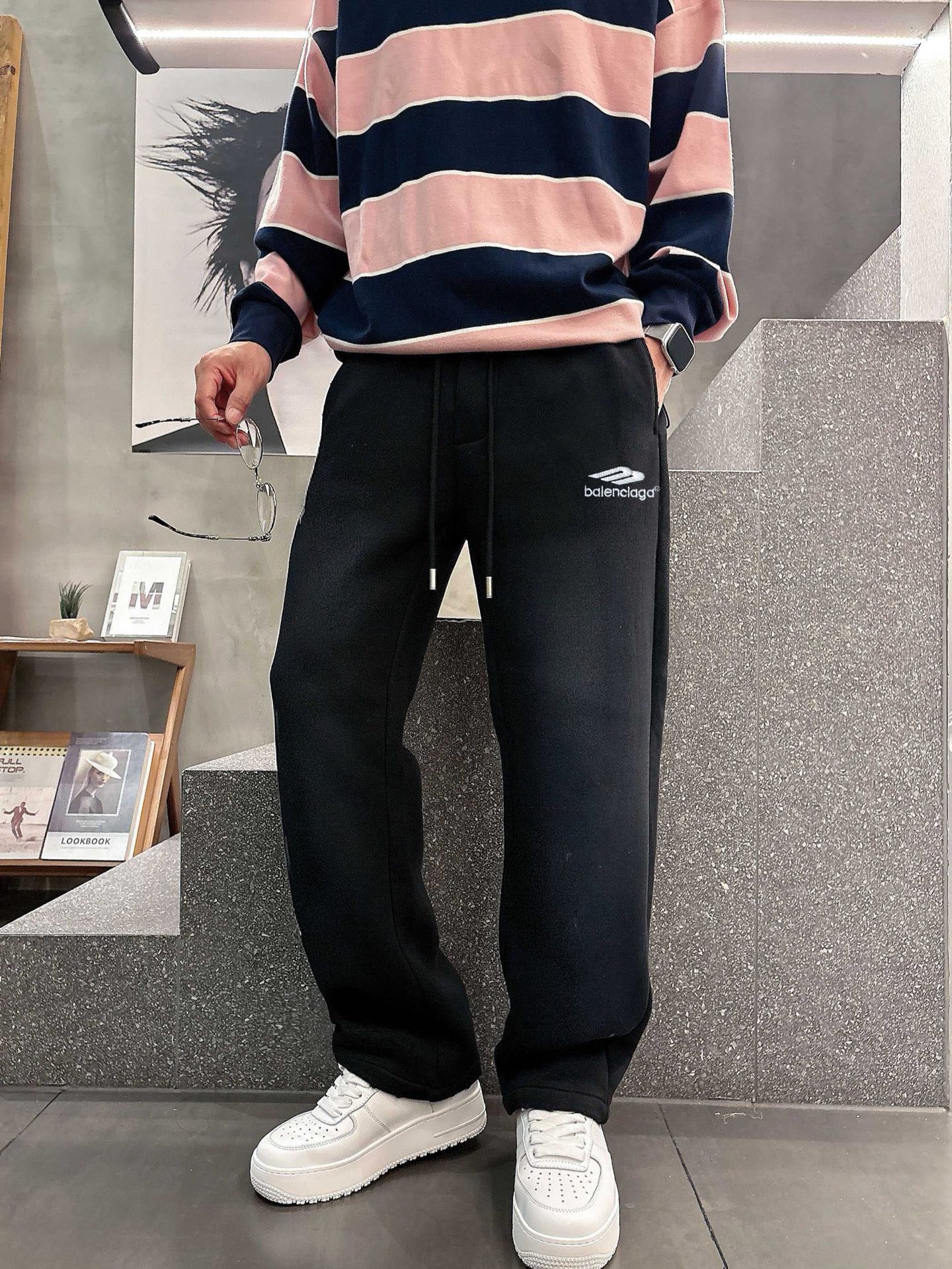 P145 Balenciaga 2025 otoño-invierno último éxito chaqueta con capucha, tejido seleccionado de alta densidad y doble hil…