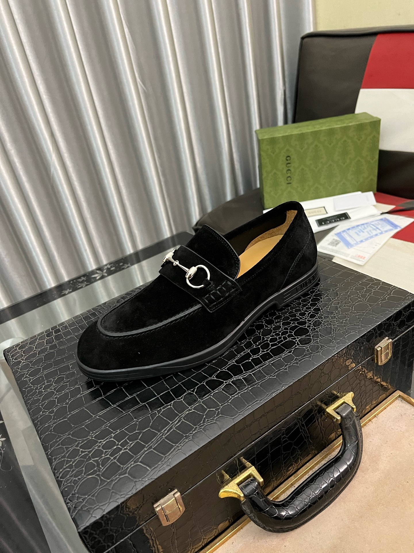 NO:270682,[GUCCi] Original matte calfskin water dyed cowhide inner original outsole men and women fashion formal casual leather shoes men and women shoes series young fashion European and American trend British style casual matching foot feeling comfortable standard men and women's code 38-444 colors available, gucci, cowhide19860909【GUCCi 古奇】原版磨砂小牛皮 水染牛皮内里 原版大底男女时尚 正装休闲皮鞋 套脚款男女鞋系列 年轻时尚 欧美潮流 英伦风格 随意搭配 脚感舒適标准码男码38-444色可选,,gucci,cowhide,Men's shoes