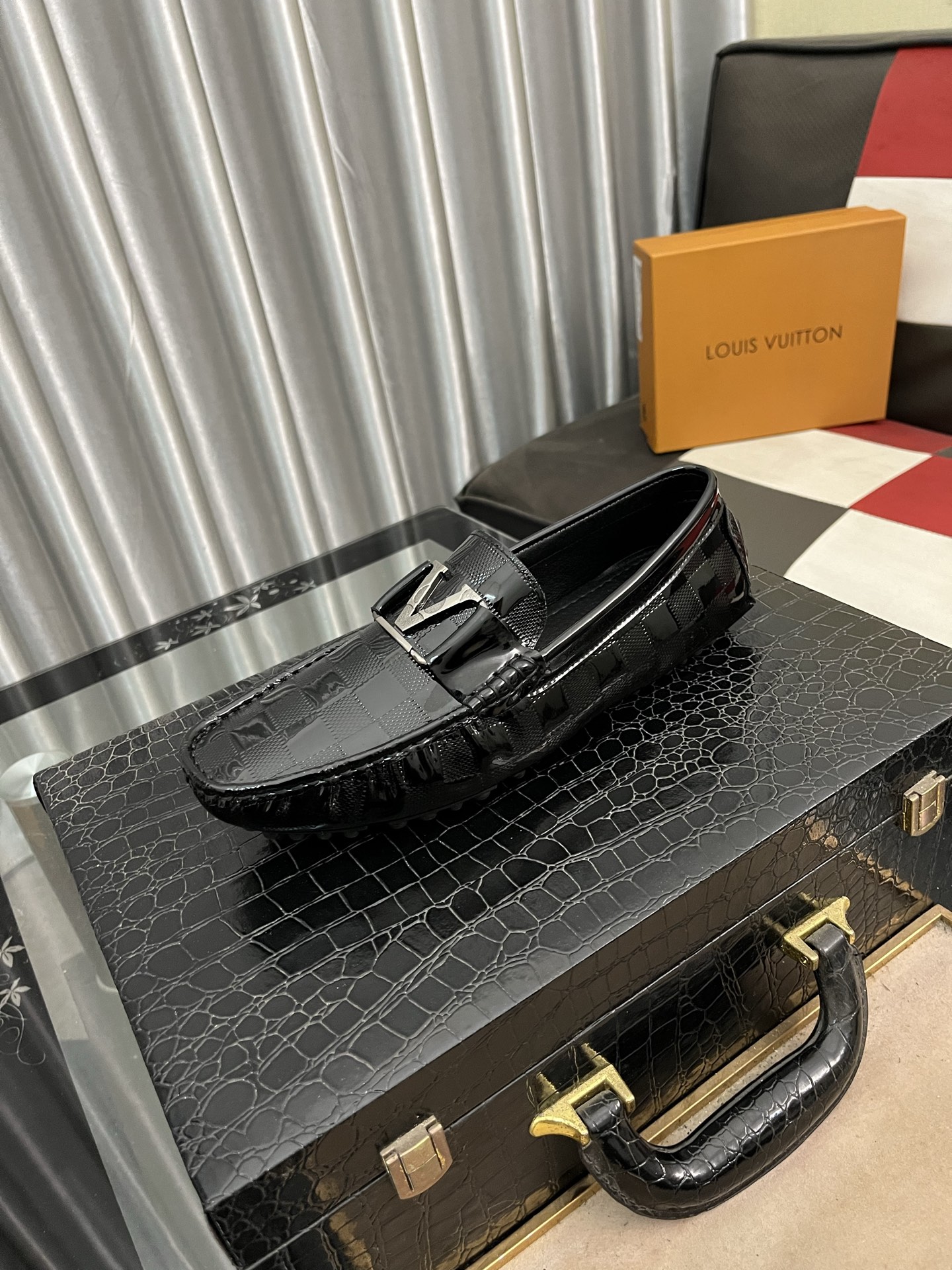 NO:276652,【Louis Vuitton】LV beanie shoes series, the leather materials are all imported cowhide embossed style design is luxurious and elegant, perfectly interpreting the brand's luxury style upper is made of cowhide with imported genuine leather lining, depending on the quality, size 38-442 colors available, louis vuitton, louis vuitton, cowhide19860909【Louis Vuitton】LV豆豆鞋系列,选用皮料均是进口牛皮压纹版型设计奢华大气,完美诠释品牌奢华风格鞋面采用牛皮搭配进口真皮内里,看质量说话,码数38-442色可选,,louis vuitton,louis vuitton,cowhide,Men's shoes