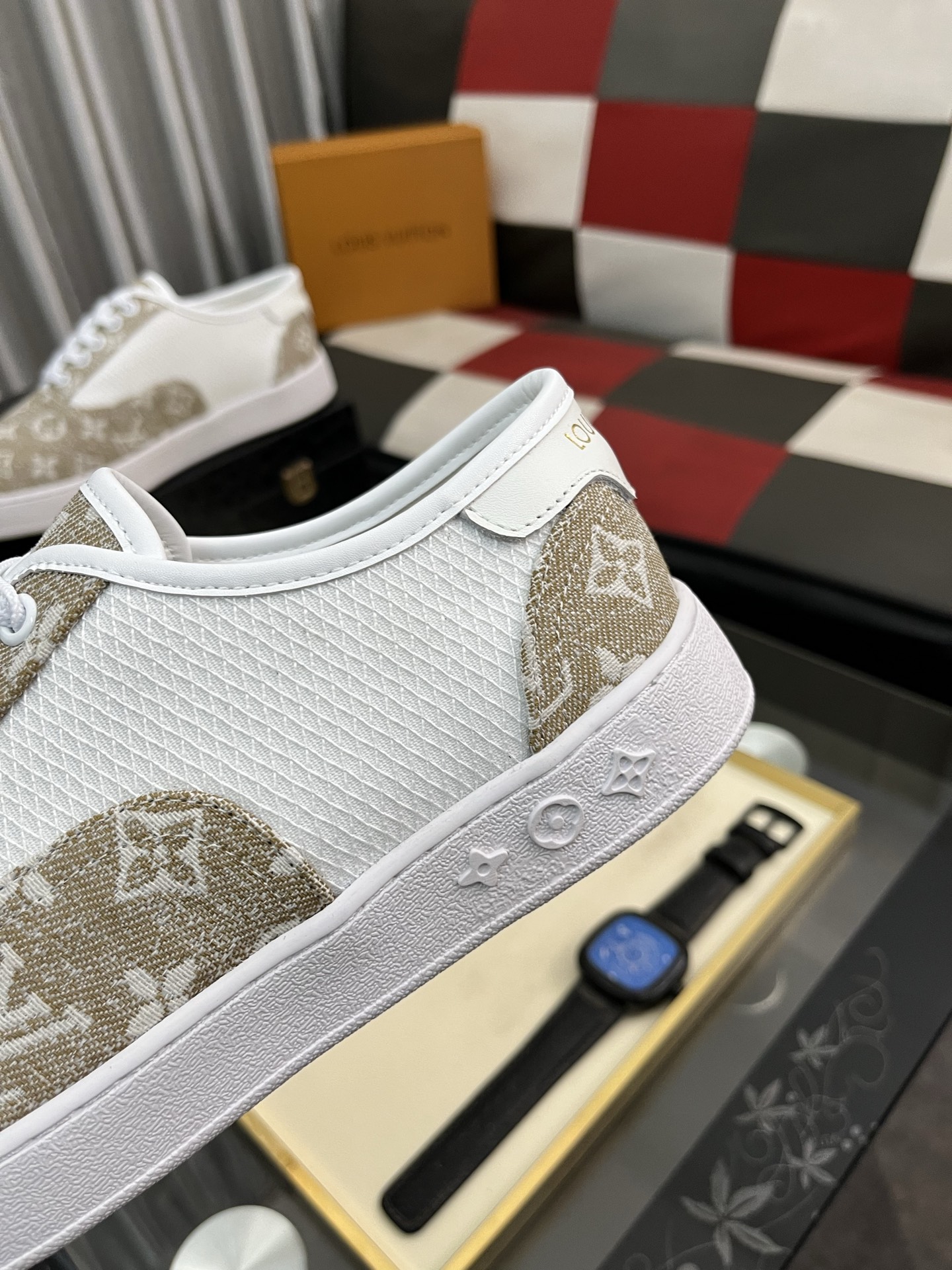 Louis Vuitton Men's Casual Sneakers in Monogram Canvas, Size 38-44 8 i1744650242664 8399 0 6