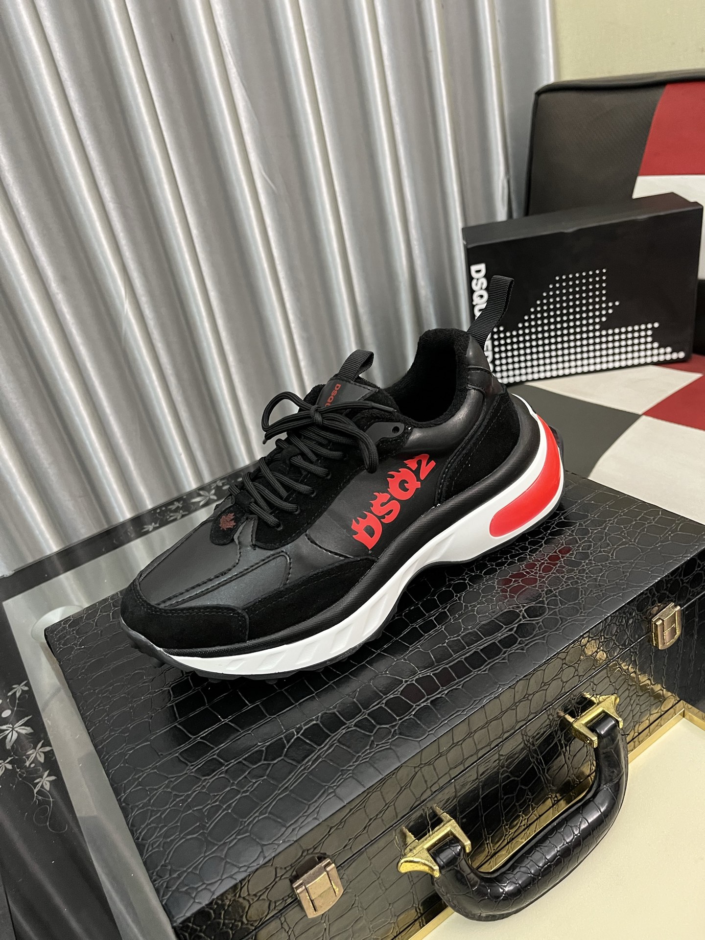 NO:279091,【D2～】Casual shoes z cabinets are available simultaneously Size: 38-46# The uppers of 2 colors are made of multi-material splicing mesh, comfortable and breathable, the original sole is comfortable and wear-resistant, and the real shot is even better.19860909【D2～】休闲鞋 z柜同步发售 码数:38-46# 2个颜色鞋面选用多材质拼接网布内里,舒适透气,鞋底原版舒适耐磨大底,实物拍摄实物更赞,,Men's shoes