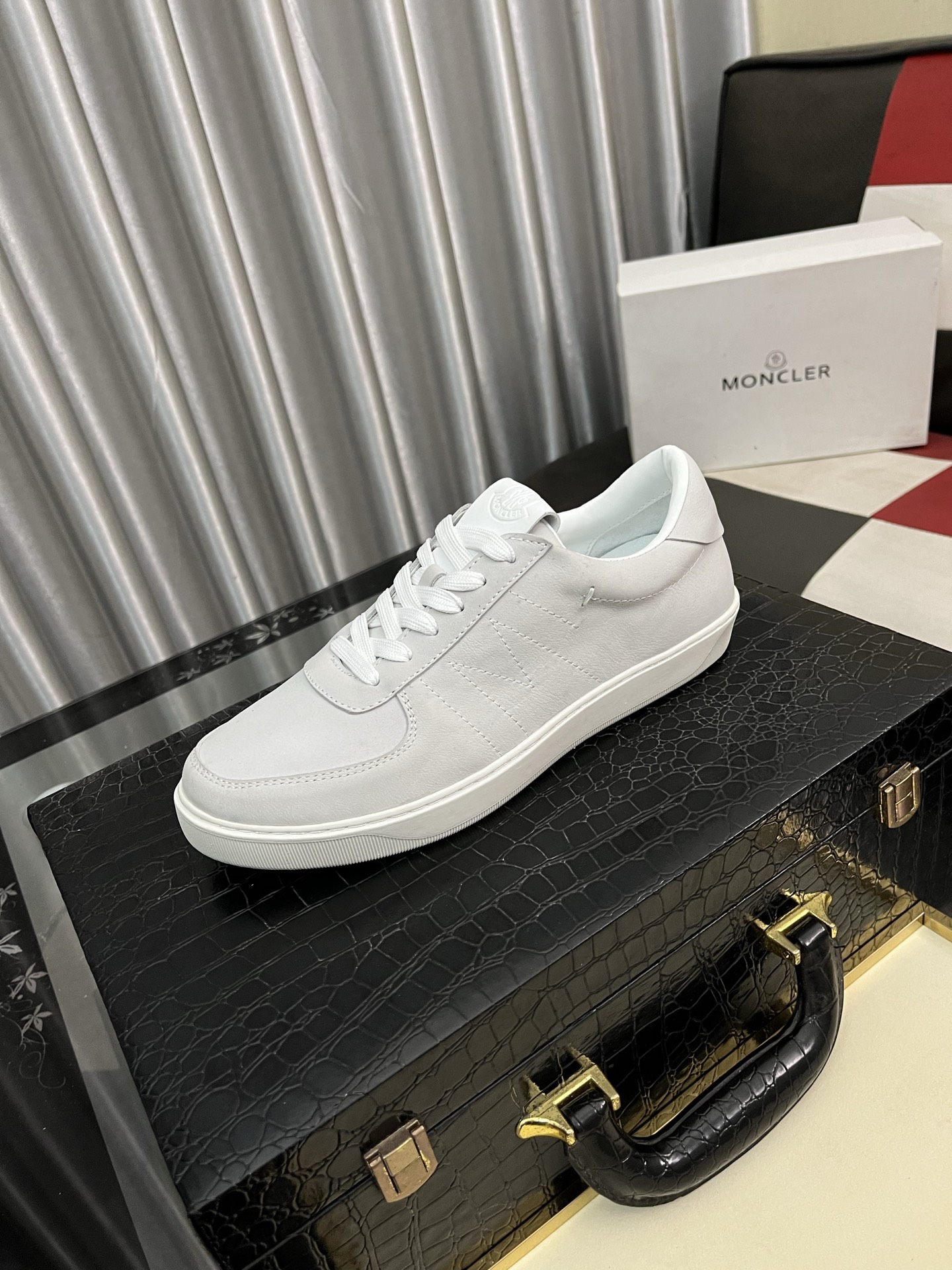 MONCLER Men's Leather Sneakers - Casual Lace-Up Style, Comfortable Fit 1 MONCLER Men's Leather Sneakers - Casual Lace-Up Style, Comfortable Fit