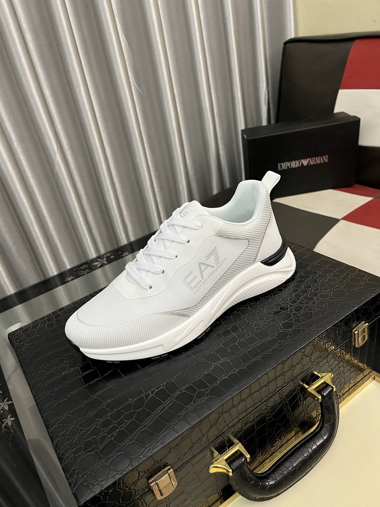 Emporio Armani Men's White Leather Sneakers, Breathable & Comfortable 2 i1745340250797 3787 0 0