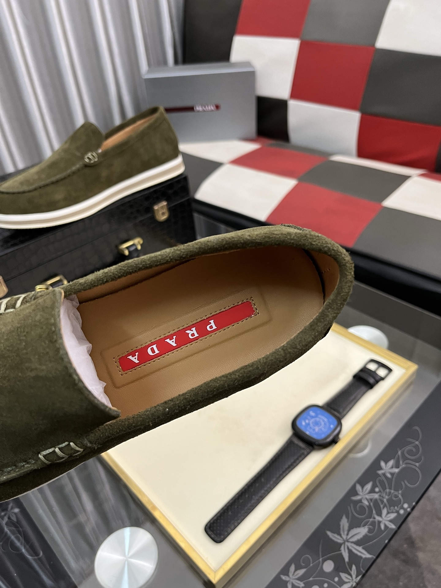 Prada Unique Modern Style Sneakers in Original Leather Loafers 9 i1745427925391 8850 0 7