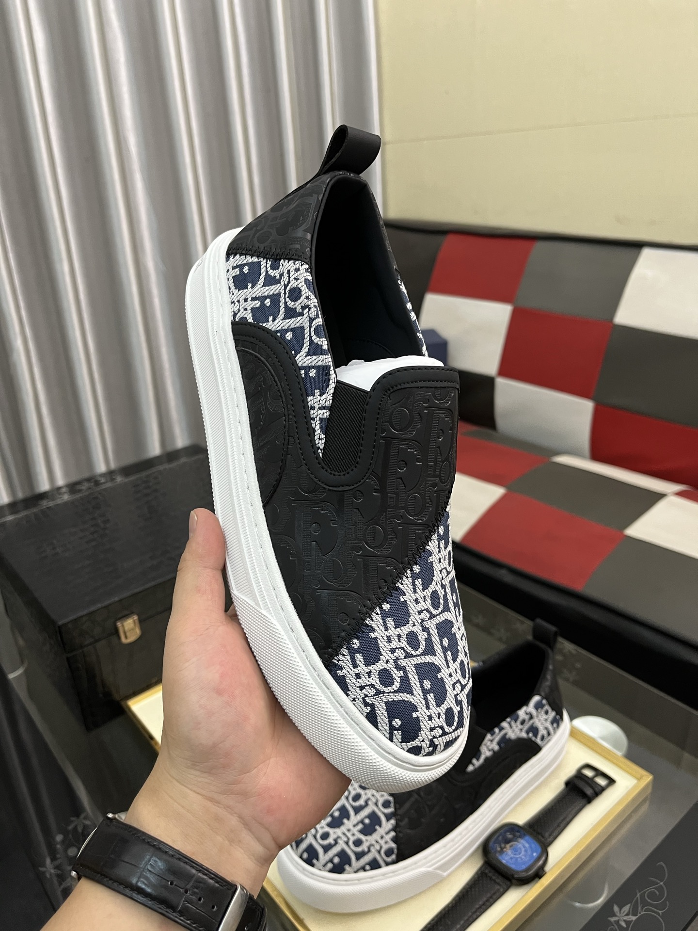 Dior Modern Slip-On Sneakers - Stylish, Comfortable, and Durable Shoes 5 i1746810865562 1856 0 3