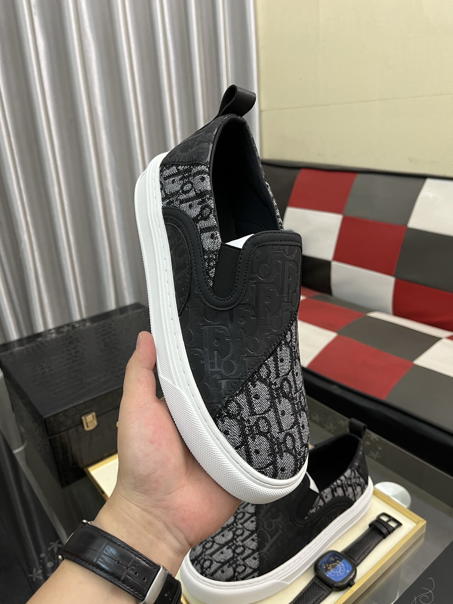 Dior Modern Slip-On Sneakers Original Leather Comfortable and Durable 5 i1746810878435 8085 0 3