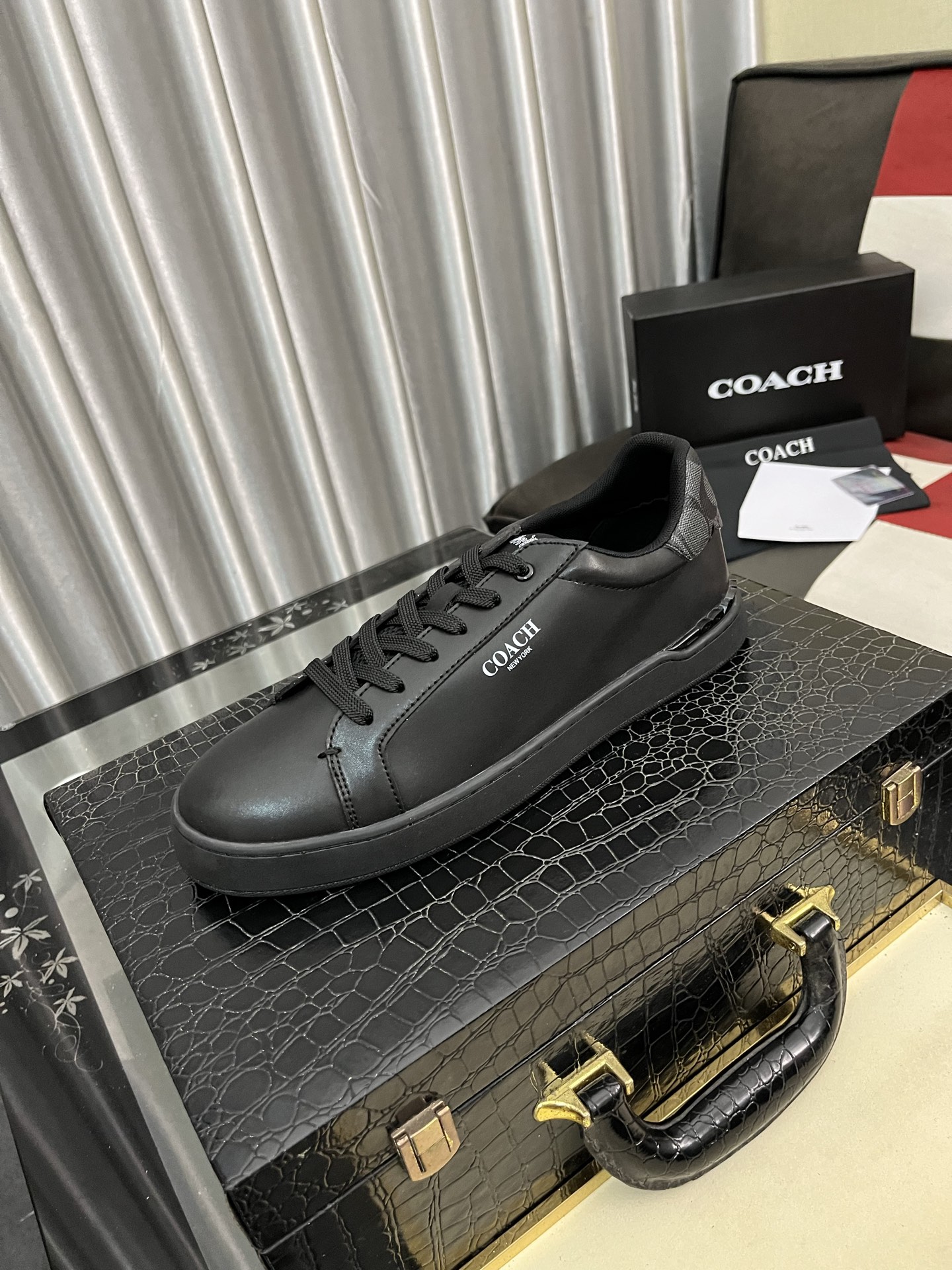 _d9u9suNvRGDzhCpxaRq_d8n_aKxns1NxbaEl-oQ