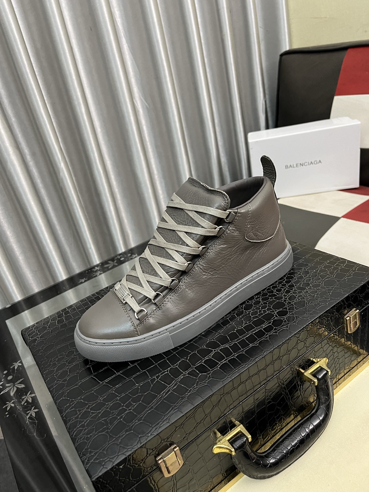 _dd-9sgPa9Ribbp1oP44uokHqbPJfOk3Pb0NpIkQ