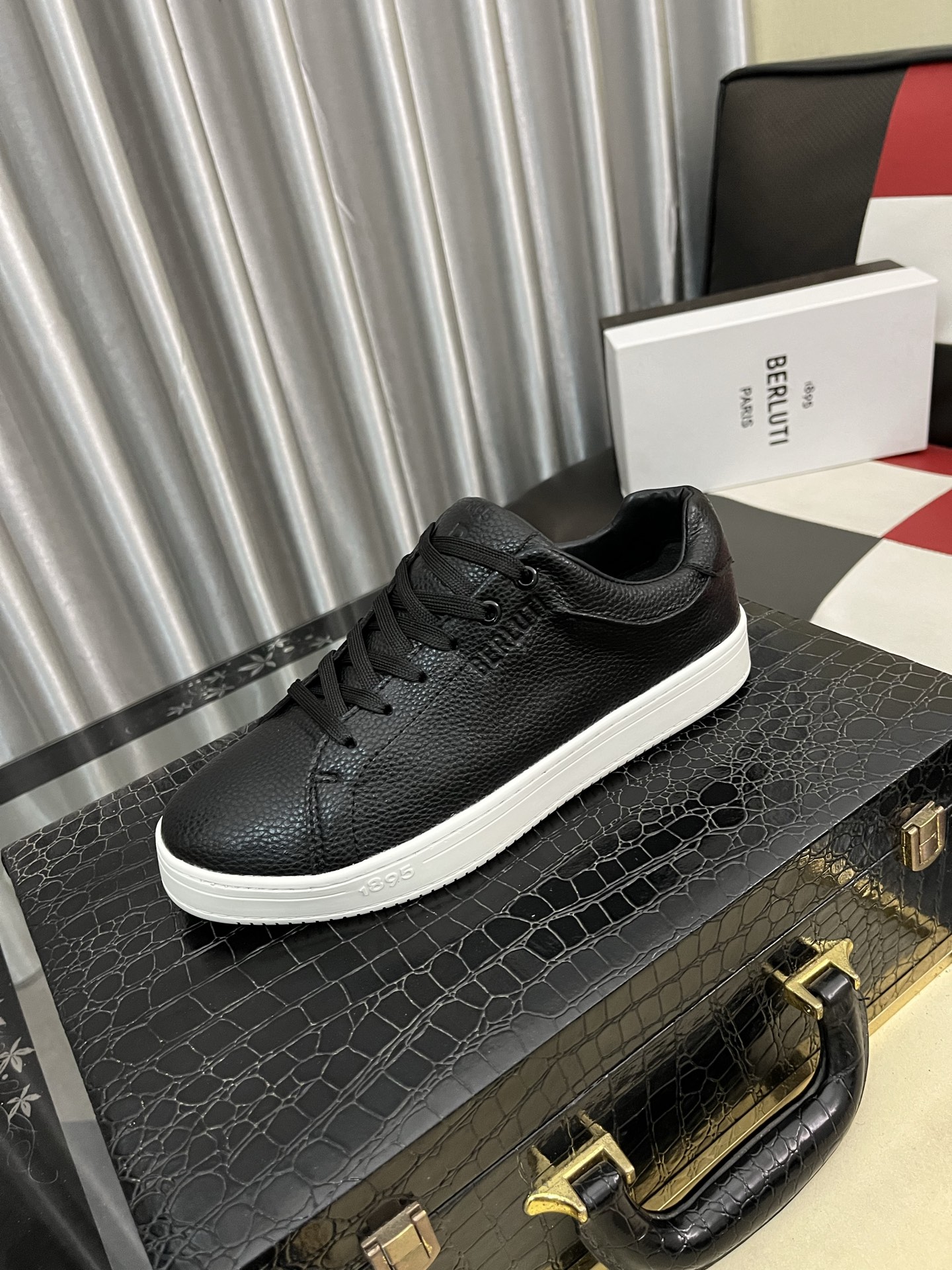 _dJw9sZPgqtdaJ5xCWhSu2C_W6v803SgGWPi8mpQ