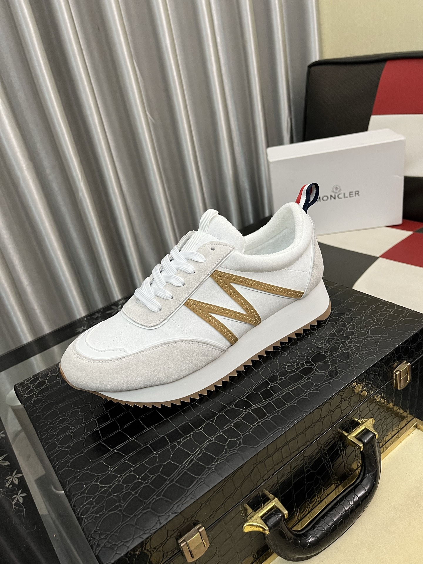 _d_n9sREeGQwClu7FkDNKvVSeQzd8EkpsD_H_lzg