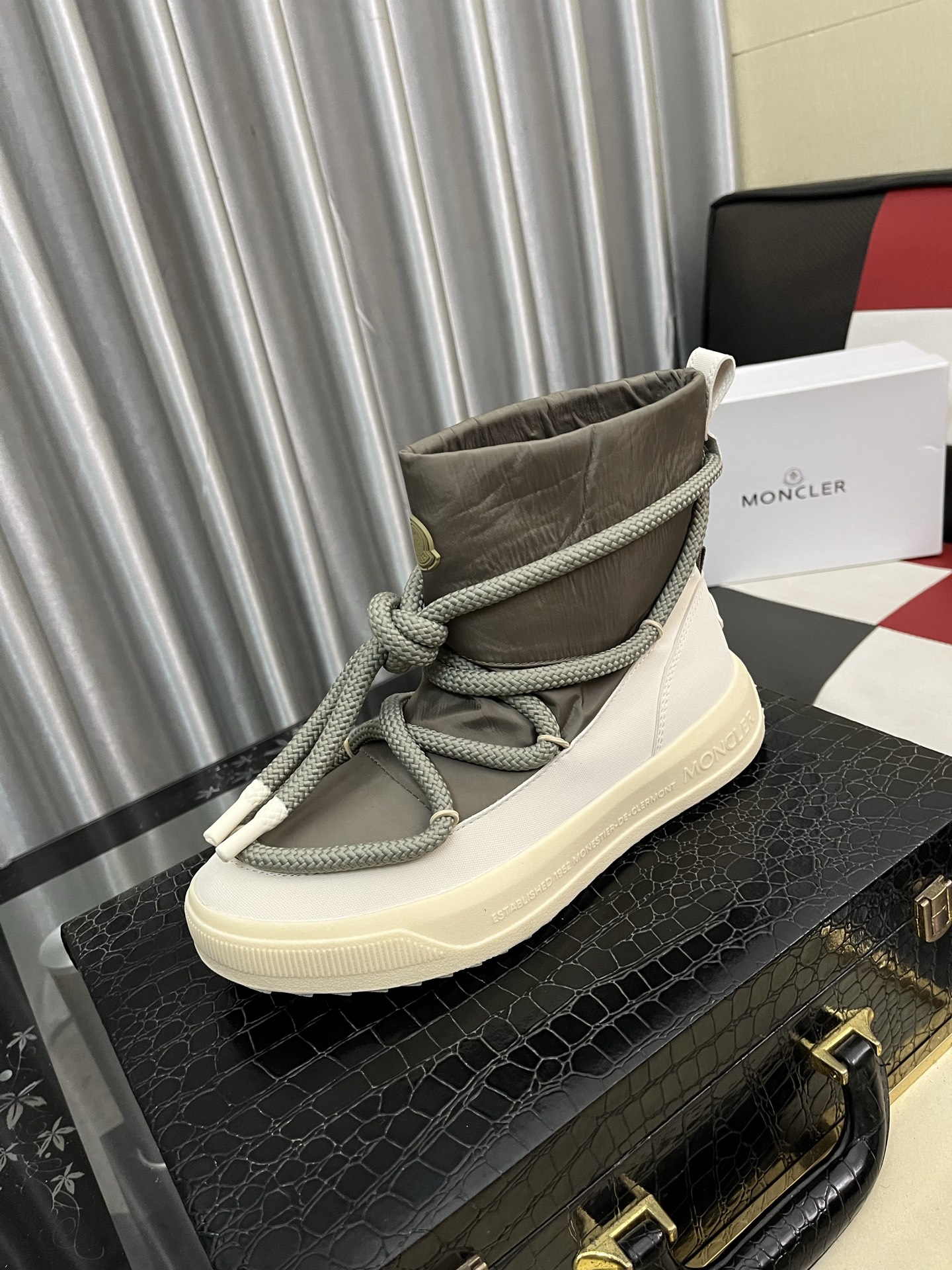 _dfx9sLeCVjYxkC3vCDlmoT7WhvwIYkvf_cDB3RQ