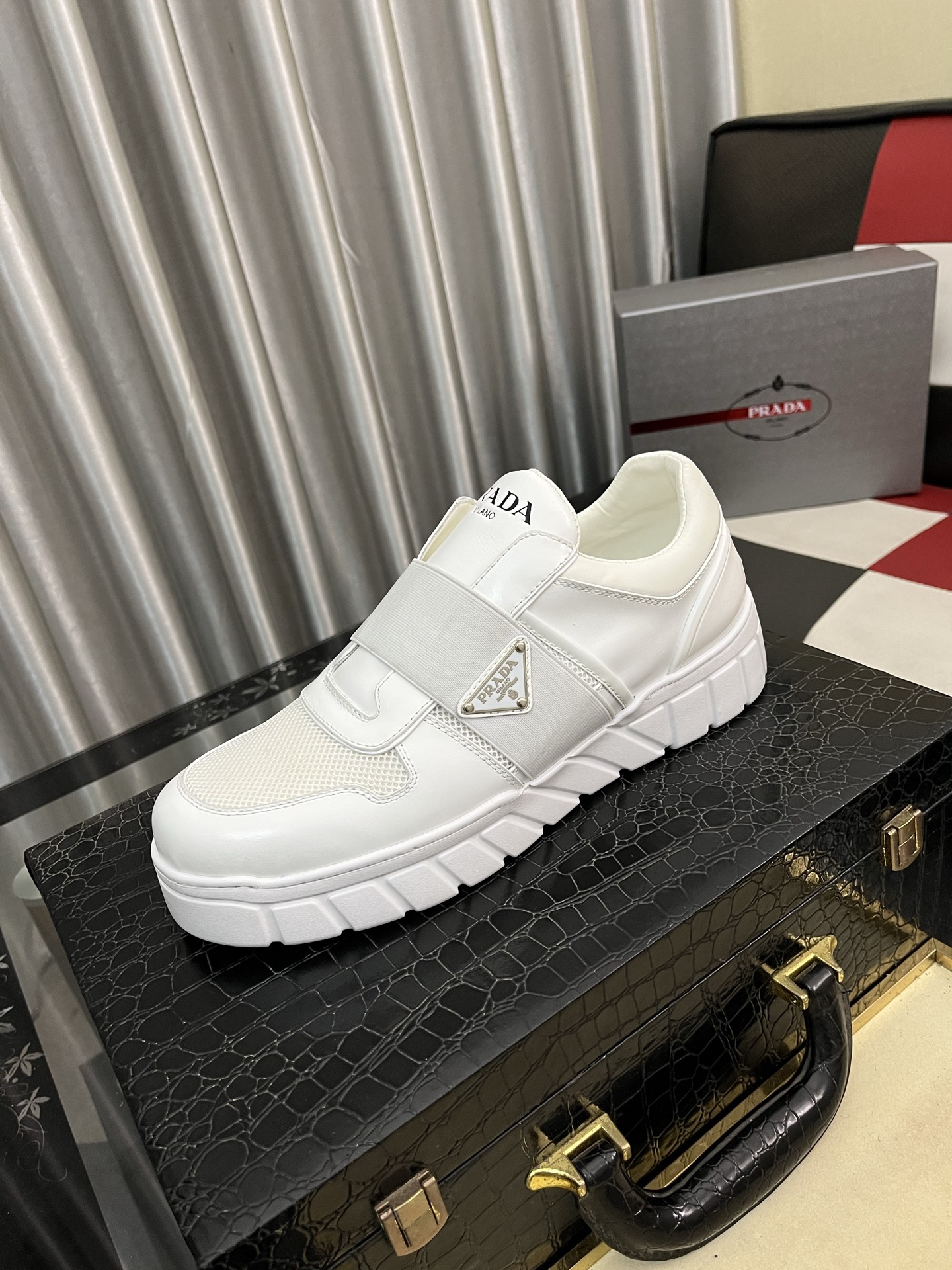 _dAv9sg9tJIJ8lFKCycR2pg18dENiFhQme9iOBFQ