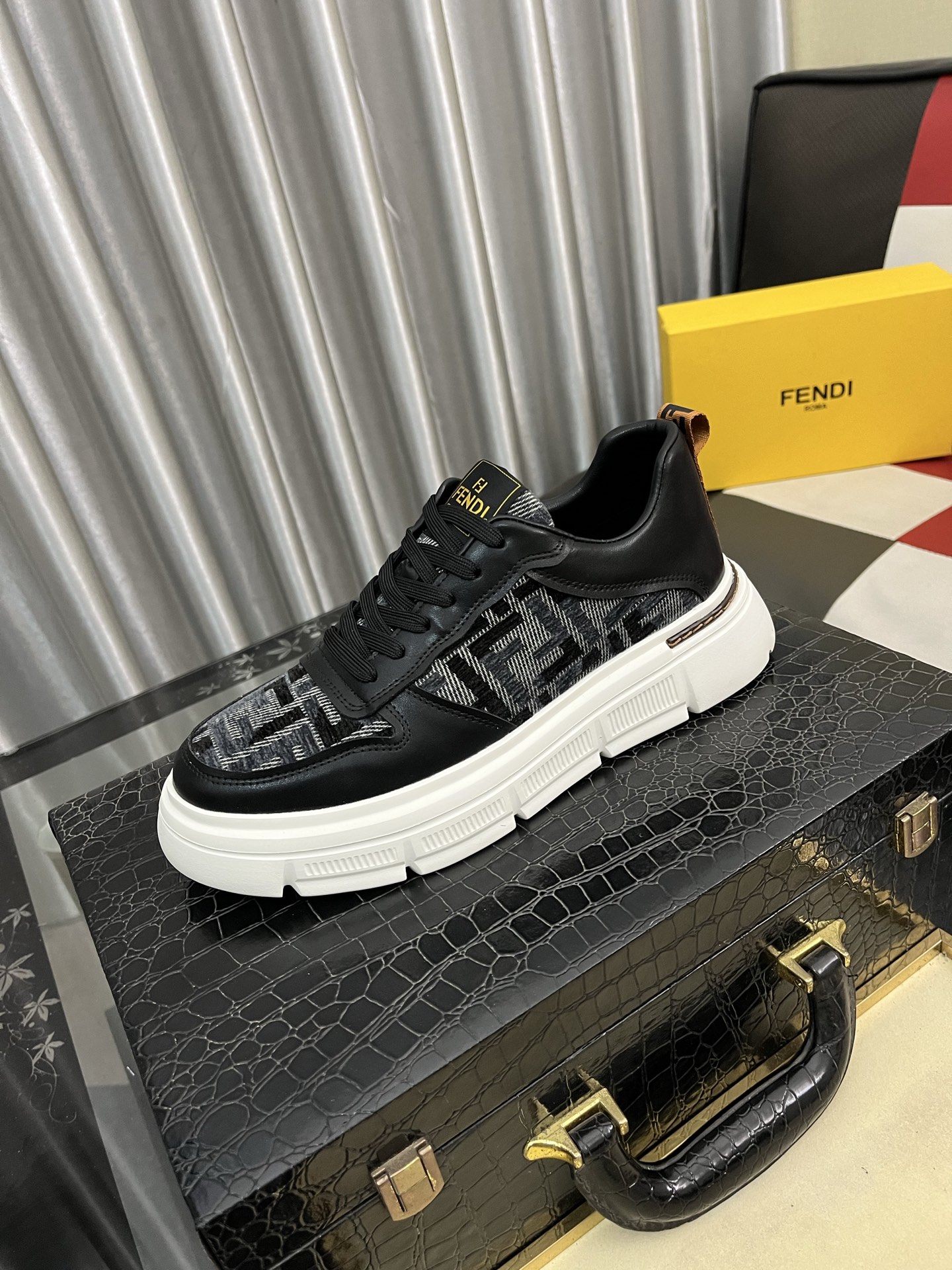 _dmV9swE-8j5VU_lAnyaaWsTlq1TwF9xeYp3X65A