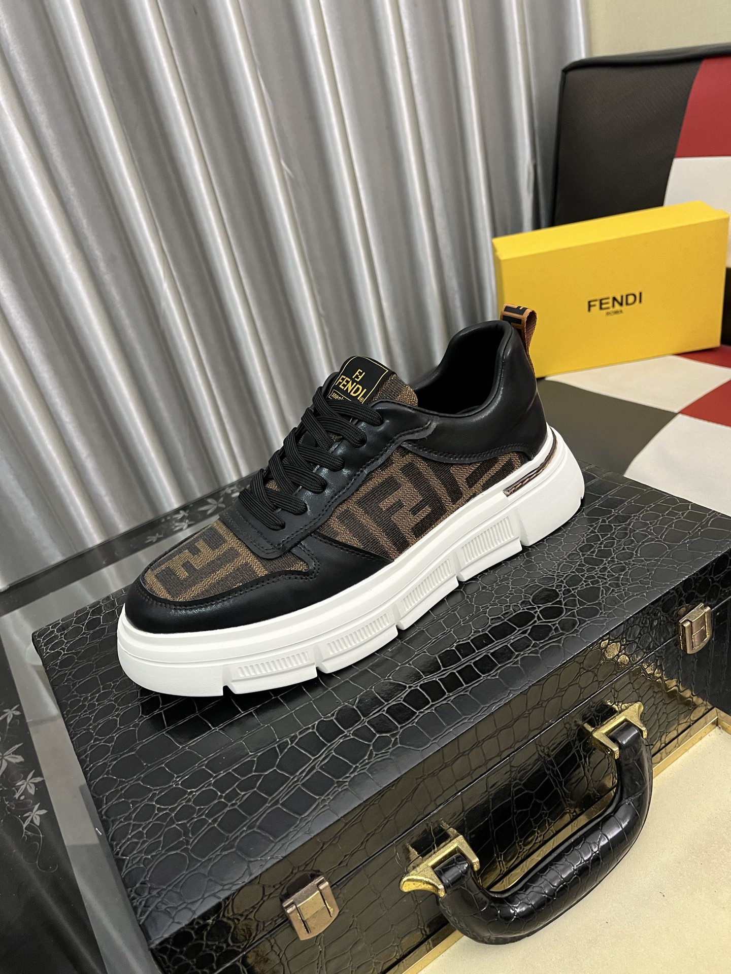 _dxm9sfoL7kWK4-hyZV5EGnQ1fN_8yhsQBdlBSYw