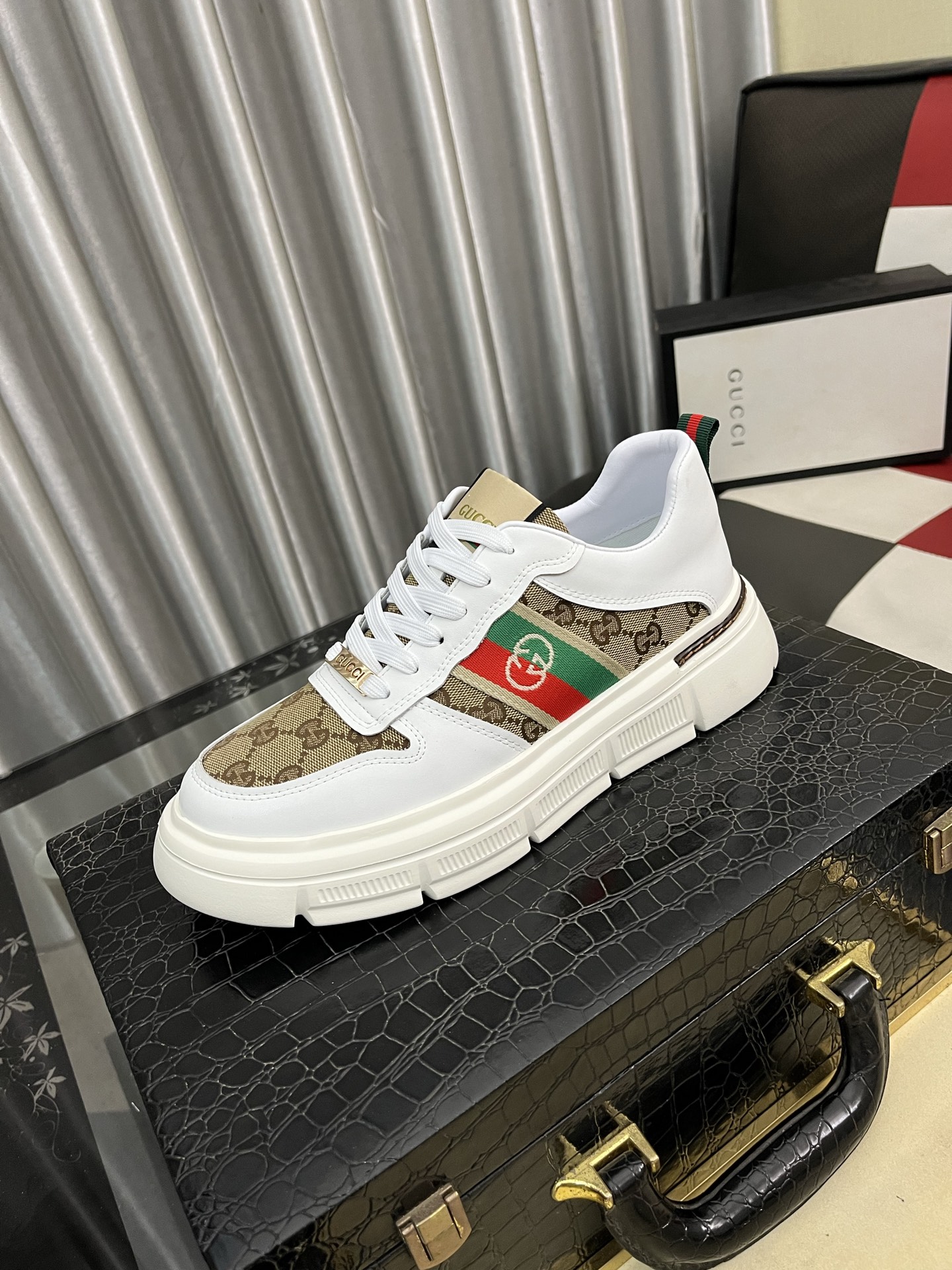 _dkO9siELVlFmxIqNFLEw-d9Z-6sAIP6FxiPamvg