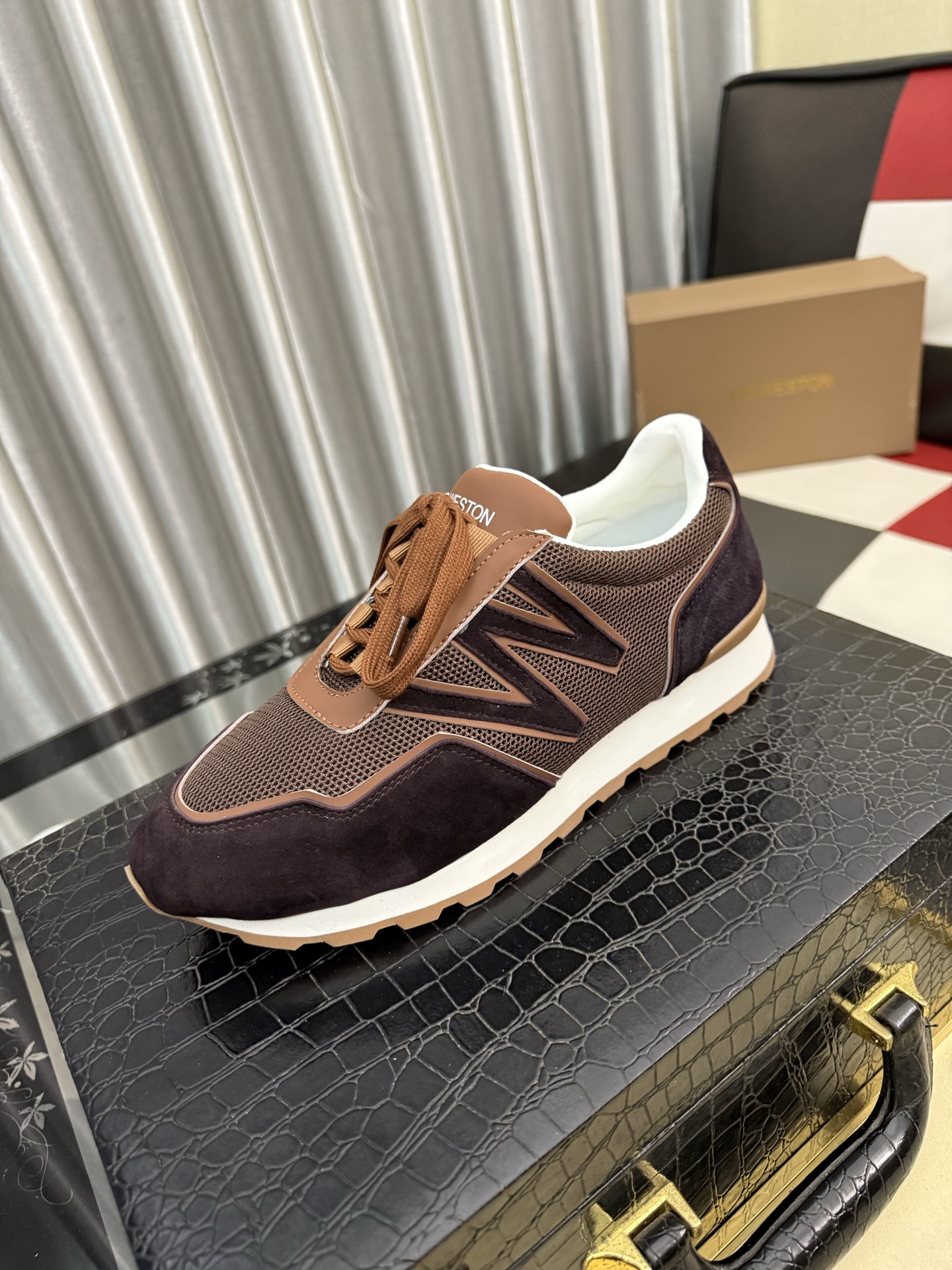 NO:779824,[Wishton~] Men's casual shoes 2026z cabinet simultaneous sale Code number: 38-46 # The upper is made of multi-material spliced ​​mesh lining, which is comfortable and breathable. The original sole is comfortable and wear-resistant. The real thing is better when photographed in person.19860909【威士顿～】男士休闲鞋 2026z柜同步发售 码数:38-46 # 鞋面选用多材质拼接网布内里,舒适透气,鞋底原版舒适耐磨大底,实物拍摄实物更赞,,Men's shoes