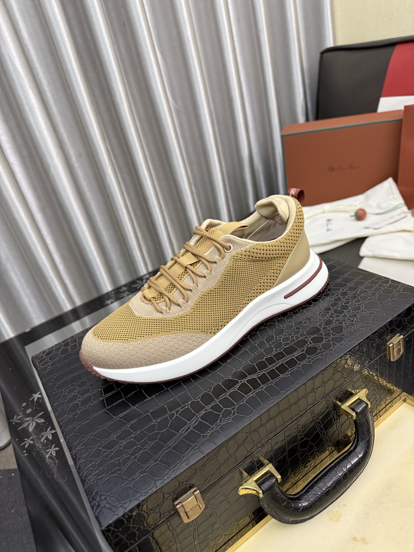 Loro Piana Sneakers