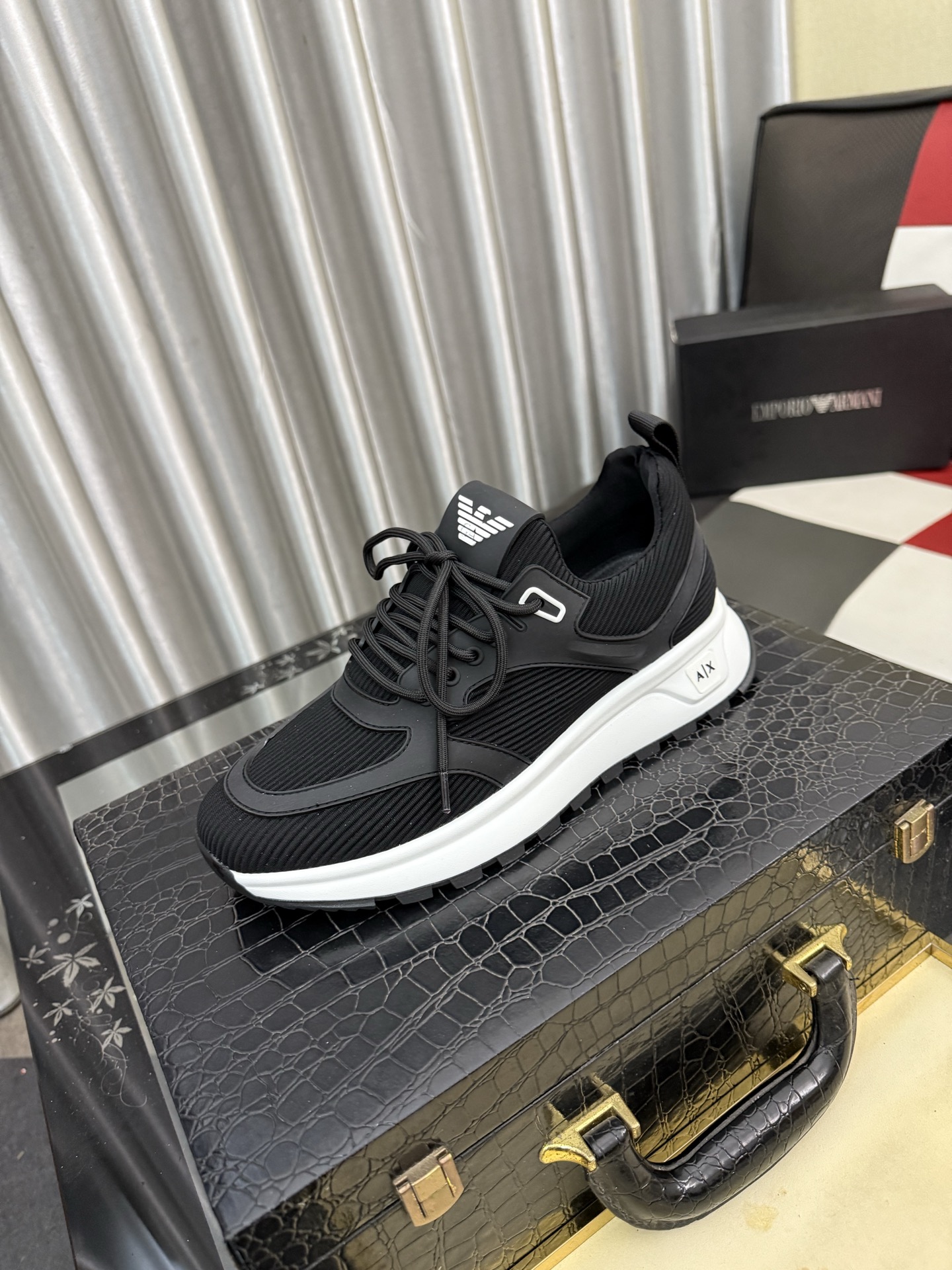 NO:832593,[Armani] Armani's latest casual shoes, hot-selling official website, the same style [satisfied] original hot-selling model. Original factory cowhide material 11 original boards, cowhide lining, original foam outsole. Body accessories one-to-one mold opening, counter quality Dear friends, if you are still worried about wearing matching shoes, then this shoe is your best choice!  38-442 colors available,,armani,armani,cowhide19860909【Armani】阿玛尼最新新款休闲鞋 火爆热卖官网同款[得意]原单爆款 .原工厂牛皮材料11原板 牛皮内里,原厂发泡大底.身配件一比一开模 专柜品质 亲们你还为穿着搭配鞋发愁那这款鞋你就是你不二的选择！38-442色可选,,armani,armani,cowhide,Men's shoes