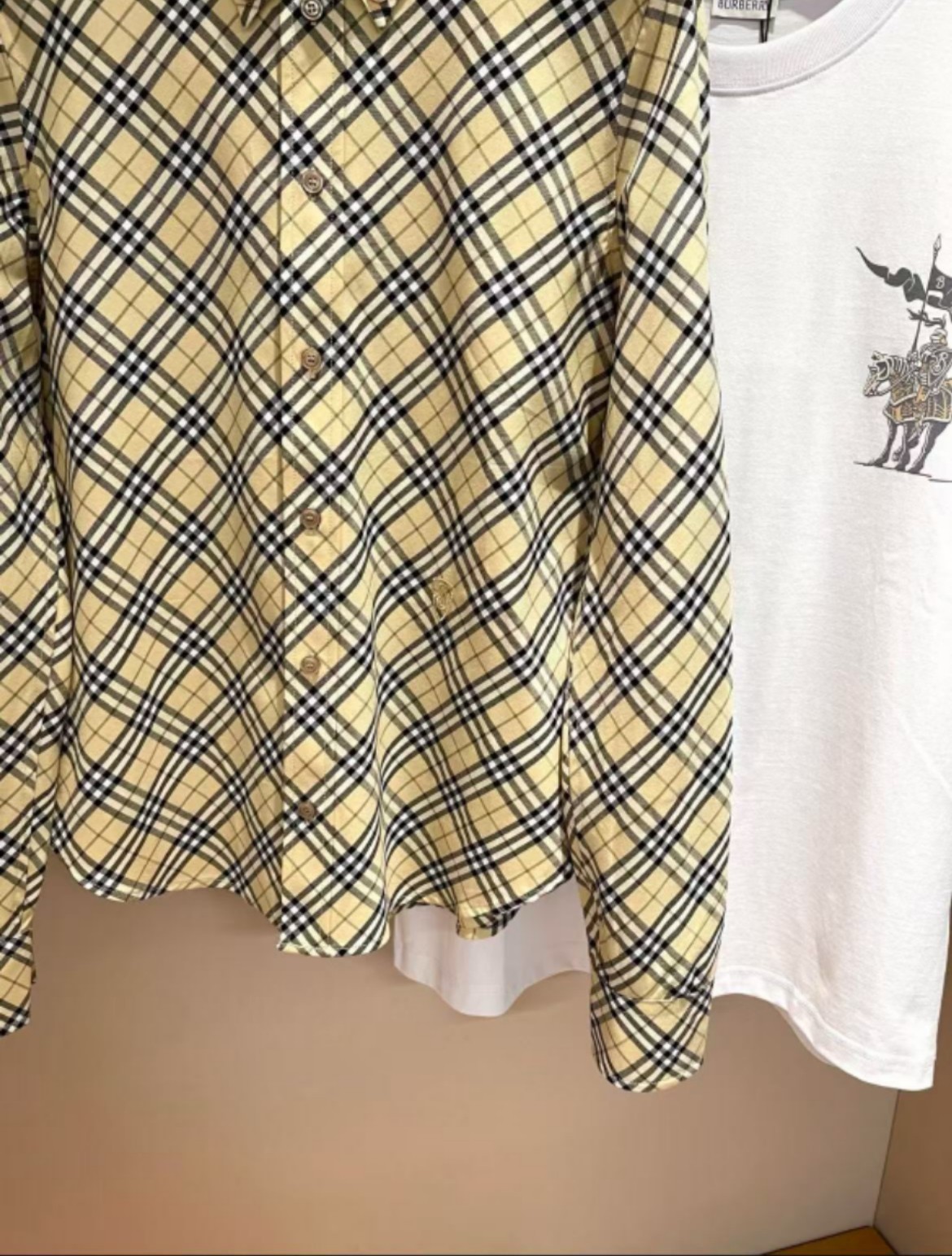버버리 여성 셔츠 137689 Burberry Shirt 썸네일 이미지