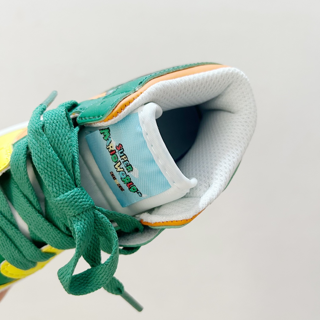 图片[6]-📍耀西 👟 AJ1乔一超级玛丽联名中帮魔术贴童鞋，给孩子们的梦想平添一丝魔法✨ 这款鞋子融合了经典的AJ1乔一设计元素和超级玛丽爱好者的心愿，时尚与童真完美结合。魔术贴设计，能让孩子们更自如地穿脱鞋子，让他们在活跃的运动中更加自信和舒适。 无论是玩耍还是上学，这款 AJ1乔一超级玛丽联名中帮魔术贴童鞋都能成为孩子们的最佳伙伴。它不仅仅是一双鞋子，更是一种对梦想的陪伴，让孩子们在成长的道路上勇敢地踏出每一步。 #AJ1乔一超级玛丽联名中帮魔术贴童鞋 #童年的最佳伙伴 #潮流与童真的完美合作-选品中心