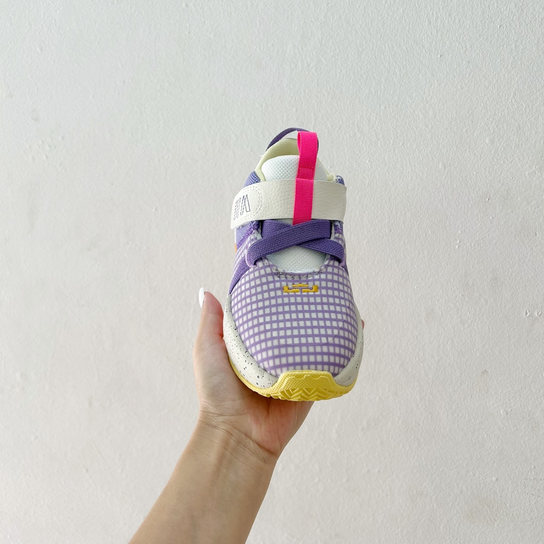“James Kids Basketball Shoes: Light-Gas-Through Material for Comfort and Style” - 图片 2