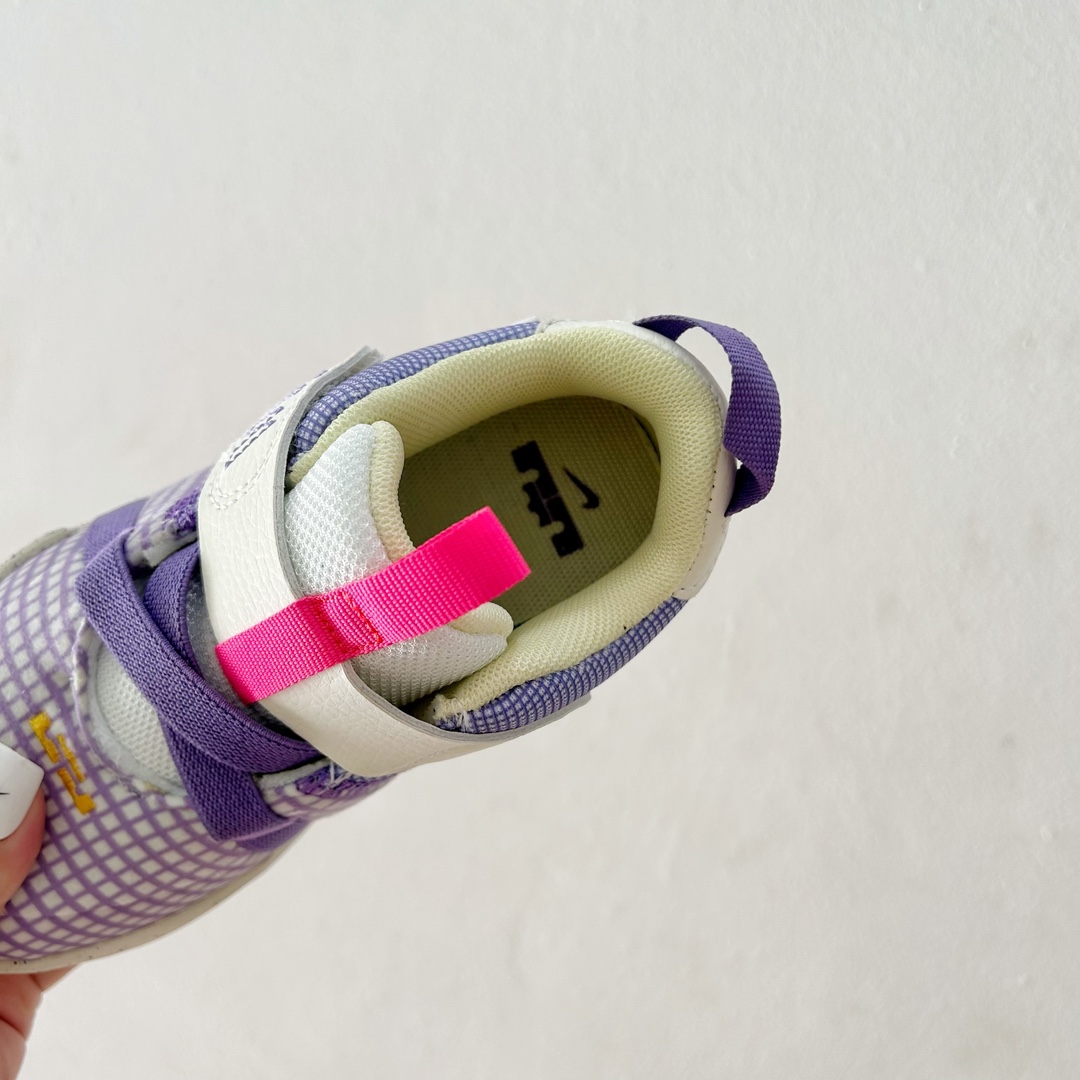 “James Kids Basketball Shoes: Light-Gas-Through Material for Comfort and Style” - 图片 6