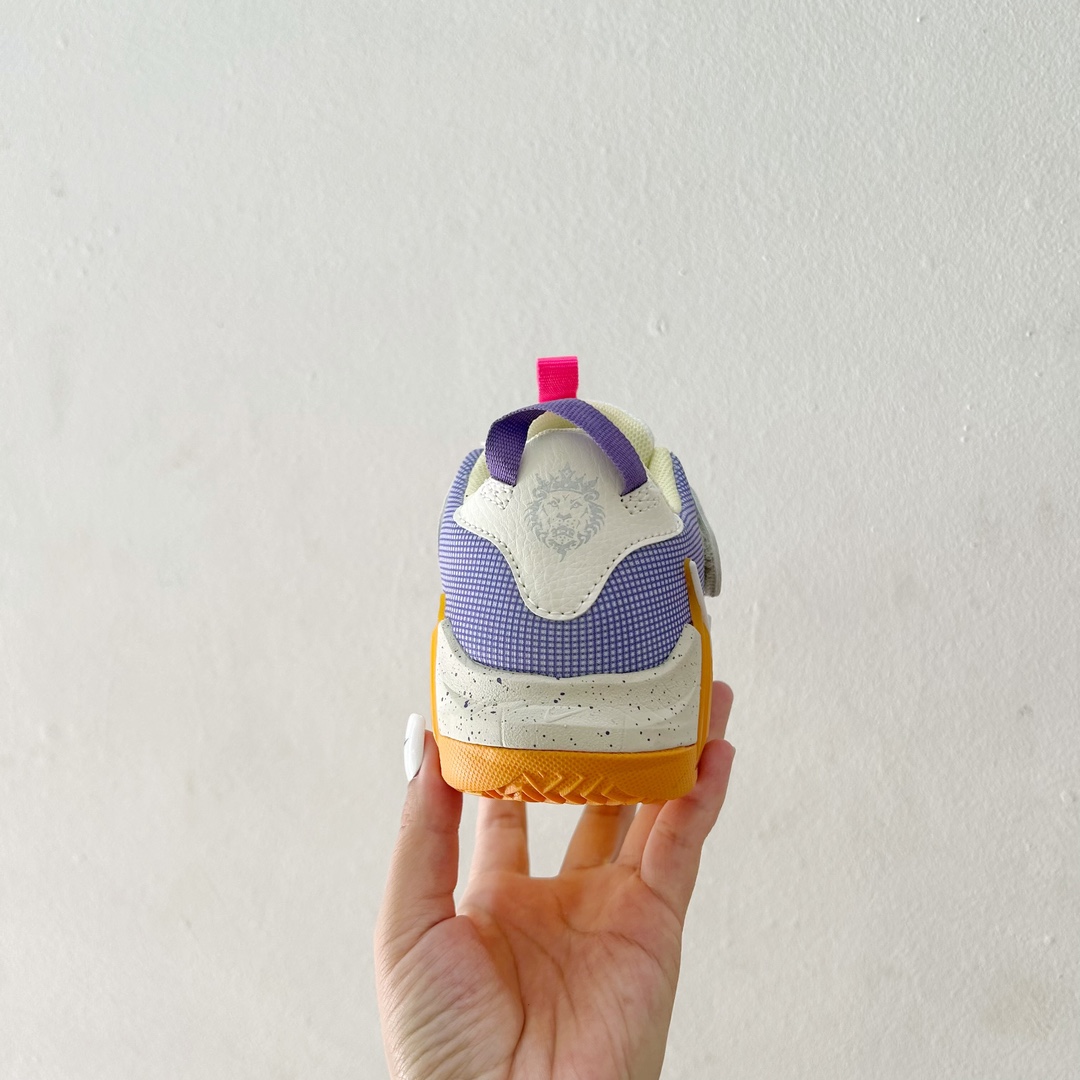 “James Kids Basketball Shoes: Light-Gas-Through Material for Comfort and Style” - 图片 5