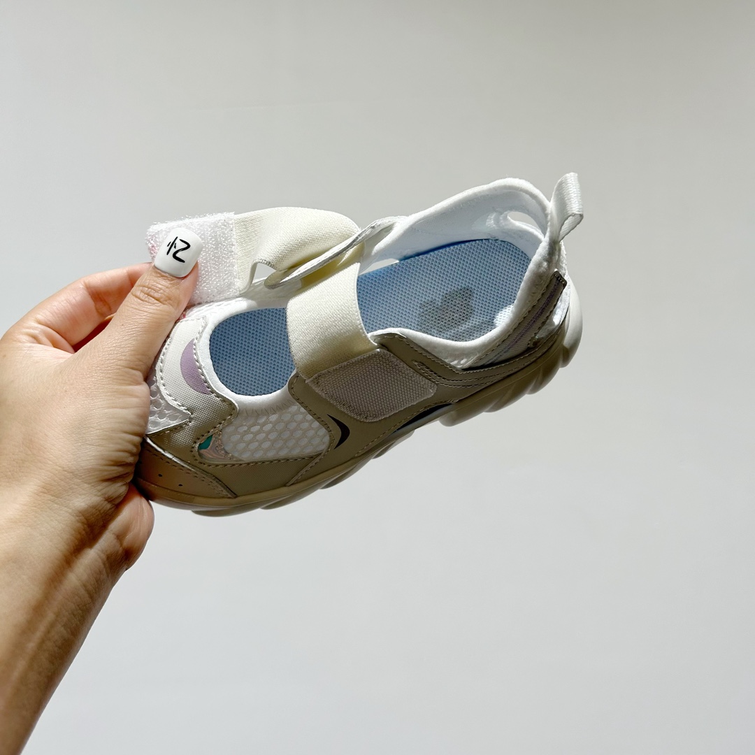 图片[7]-🔗 NB920网面魔术贴儿童凉鞋 尺码：24-35码 🎉【夏日必购🌟】让宝宝踩出萌翻天的小步伐👶✨——新款NB920网面魔术贴儿童凉鞋✨👣 🌞 NB920童鞋设计超贴心👶🎈，轻盈网布如同微风拂过足尖🍃，给小脚丫透气空间。 🌈 经典魔术贴设计👀，穿脱方便快捷，告别繁琐的鞋带时刻👶快手，宝宝动手行动力大增，自信行走每一步🏡💨。 🧶 舒适软底 弹性缓震，呵护宝宝的小脚丫🍂💕。🎨 多样颜色供挑选🌈-选品中心