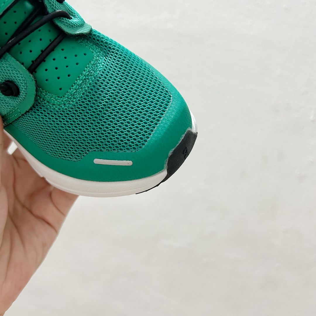 图片[5]-🔗On昂跑魔术贴松紧带儿童运动鞋 尺码：26-37.5码 💥小众童鞋运动鞋来咯～💥 on昂跑缓震魔术贴儿童运动鞋 鞋头增加额外的橡胶垫片🔫加强耐久性 🧿加宽外底搭载多沟槽，更稳固 优化改良的CloudTec专利鞋底科技🪄专为幼童打造🪄超级无敌旋转跳跃好穿-选品中心