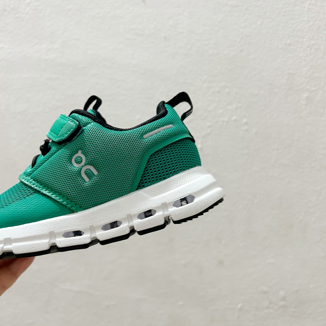 图片[8]-🔗On昂跑魔术贴松紧带儿童运动鞋 尺码：26-37.5码 💥小众童鞋运动鞋来咯～💥 on昂跑缓震魔术贴儿童运动鞋 鞋头增加额外的橡胶垫片🔫加强耐久性 🧿加宽外底搭载多沟槽，更稳固 优化改良的CloudTec专利鞋底科技🪄专为幼童打造🪄超级无敌旋转跳跃好穿-选品中心