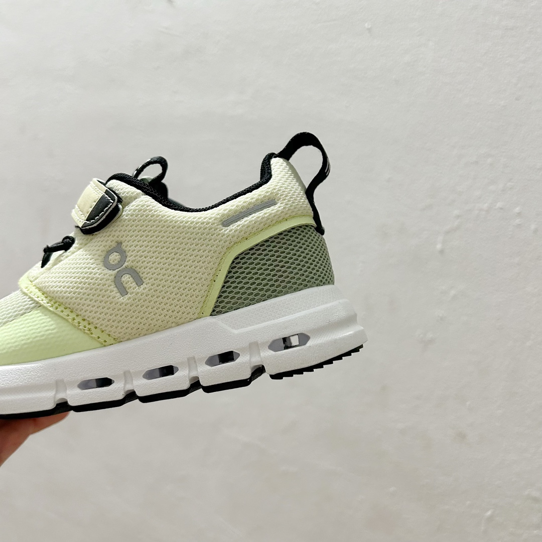 图片[8]-🔗On昂跑魔术贴松紧带儿童运动鞋 尺码：26-37.5码 💥小众童鞋运动鞋来咯～💥 on昂跑缓震魔术贴儿童运动鞋 鞋头增加额外的橡胶垫片🔫加强耐久性 🧿加宽外底搭载多沟槽，更稳固 优化改良的CloudTec专利鞋底科技🪄专为幼童打造🪄超级无敌旋转跳跃好穿-选品中心