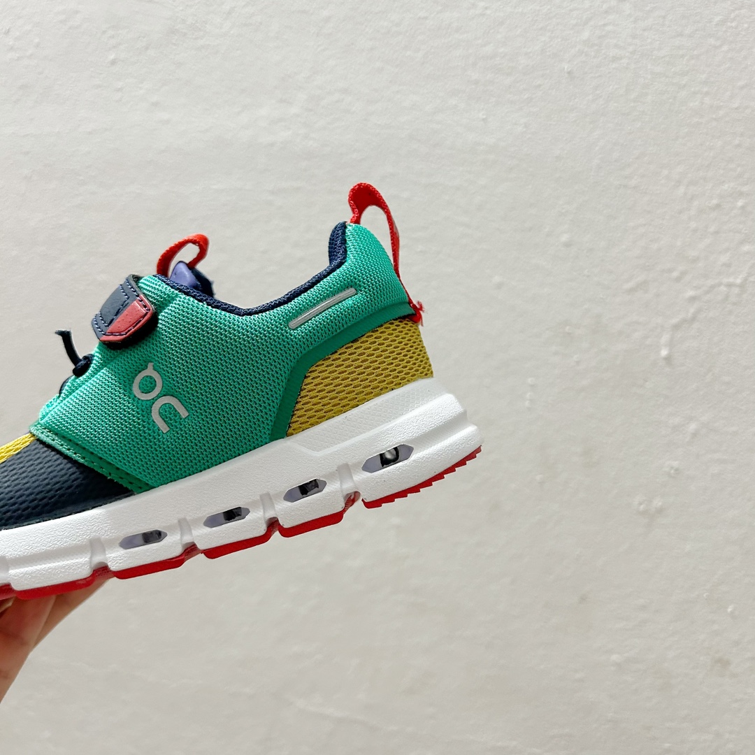 图片[8]-🔗On昂跑魔术贴松紧带儿童运动鞋 尺码：26-37.5码 💥小众童鞋运动鞋来咯～💥 on昂跑缓震魔术贴儿童运动鞋 鞋头增加额外的橡胶垫片🔫加强耐久性 🧿加宽外底搭载多沟槽，更稳固 优化改良的CloudTec专利鞋底科技🪄专为幼童打造🪄超级无敌旋转跳跃好穿-选品中心
