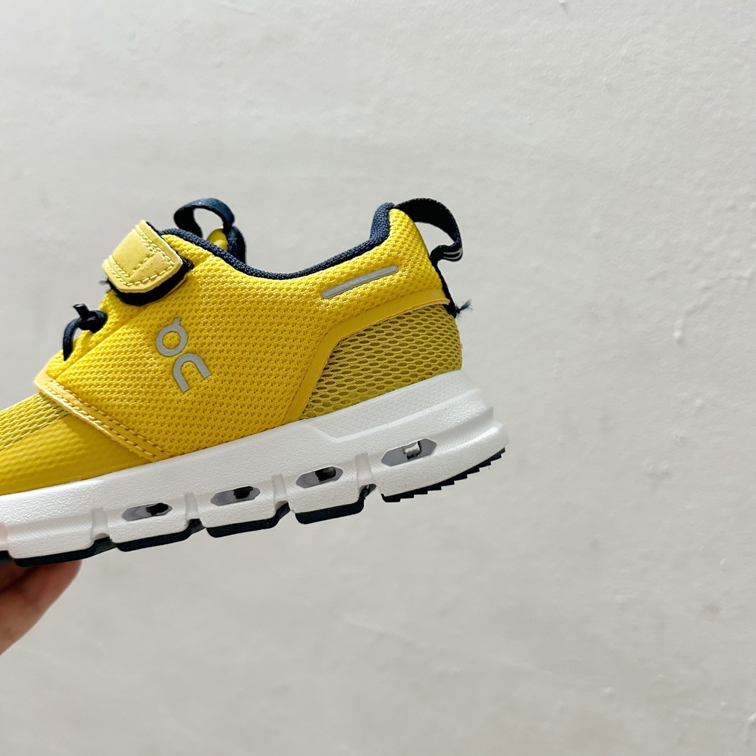 图片[8]-🔗On昂跑魔术贴松紧带儿童运动鞋 尺码：26-37.5码 💥小众童鞋运动鞋来咯～💥 on昂跑缓震魔术贴儿童运动鞋 鞋头增加额外的橡胶垫片🔫加强耐久性 🧿加宽外底搭载多沟槽，更稳固 优化改良的CloudTec专利鞋底科技🪄专为幼童打造🪄超级无敌旋转跳跃好穿-选品中心