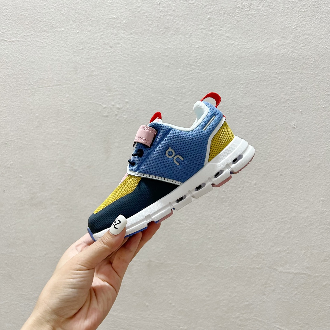 图片[4]-🔗On昂跑魔术贴松紧带儿童运动鞋 尺码：26-37.5码 💥小众童鞋运动鞋来咯～💥 on昂跑缓震魔术贴儿童运动鞋 鞋头增加额外的橡胶垫片🔫加强耐久性 🧿加宽外底搭载多沟槽，更稳固 优化改良的CloudTec专利鞋底科技🪄专为幼童打造🪄超级无敌旋转跳跃好穿-选品中心