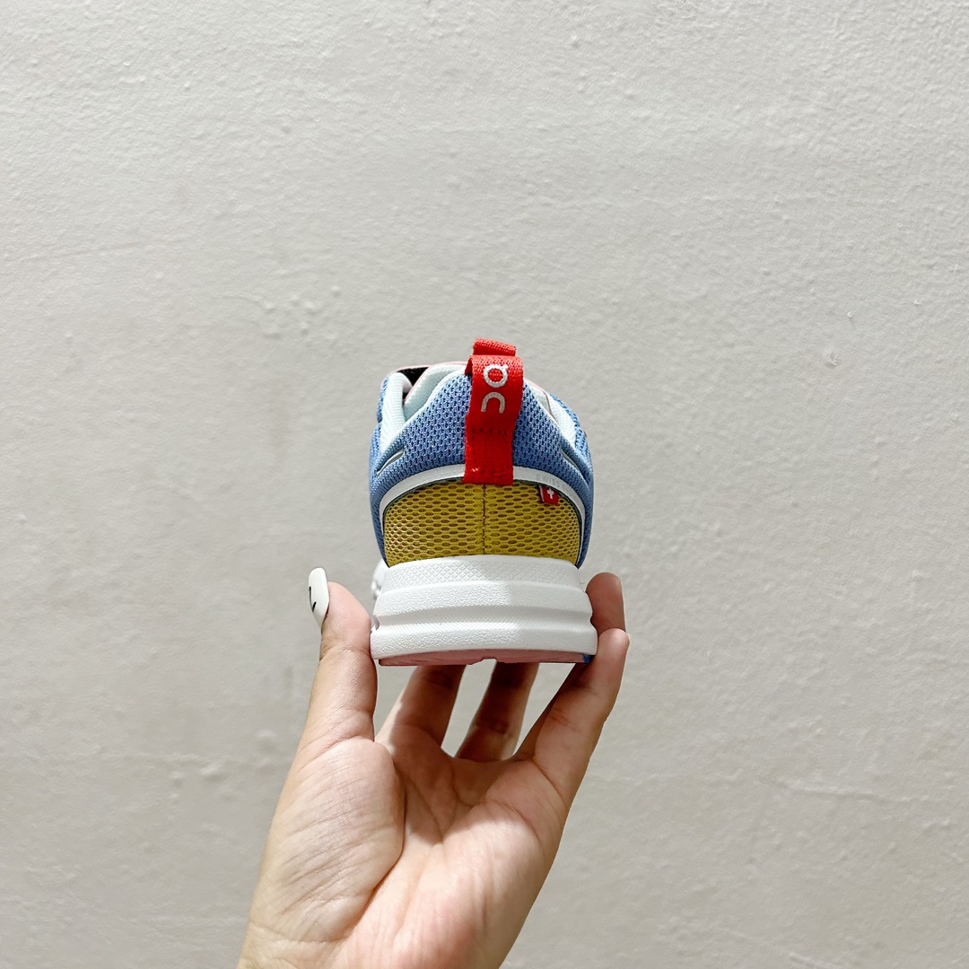 图片[6]-🔗On昂跑魔术贴松紧带儿童运动鞋 尺码：26-37.5码 💥小众童鞋运动鞋来咯～💥 on昂跑缓震魔术贴儿童运动鞋 鞋头增加额外的橡胶垫片🔫加强耐久性 🧿加宽外底搭载多沟槽，更稳固 优化改良的CloudTec专利鞋底科技🪄专为幼童打造🪄超级无敌旋转跳跃好穿-选品中心