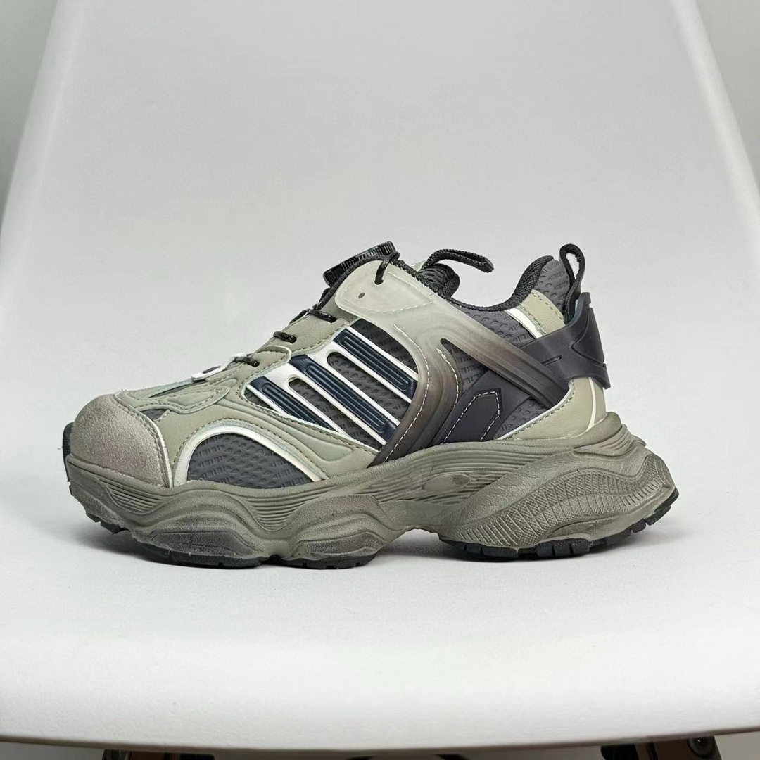 图片[6]-Adidas旋转扣做旧儿童老爹鞋26-37码 创新的旋转扣闭合方式不仅让鞋子穿脱更加便捷，而且能够根据孩子的脚部发育进行微调，确保每一次穿戴都是安全且舒适的。-选品中心