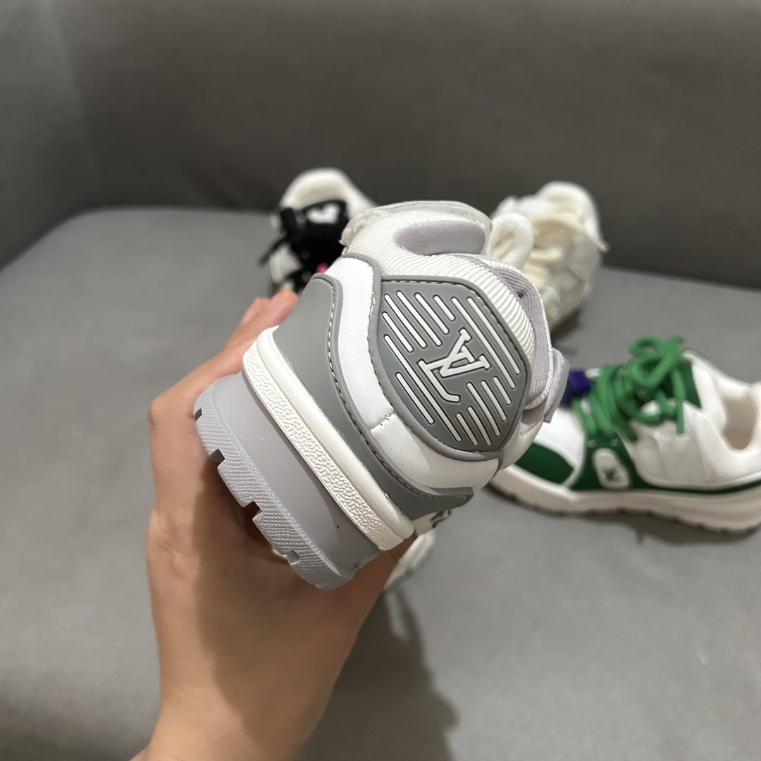 图片[8]-LV小胖丁儿童板鞋26-37码 采用经典的LV图案，配色丰富，无论是喜欢低调的小朋友，还是追求个性的小超模，都能找到适合自己的那一款。-选品中心