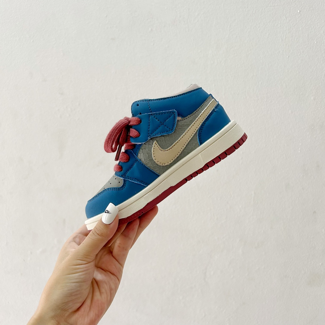 Air Jordan 1 Children’s Basketball Shoes: Classic Design for Young Players - 图片 4