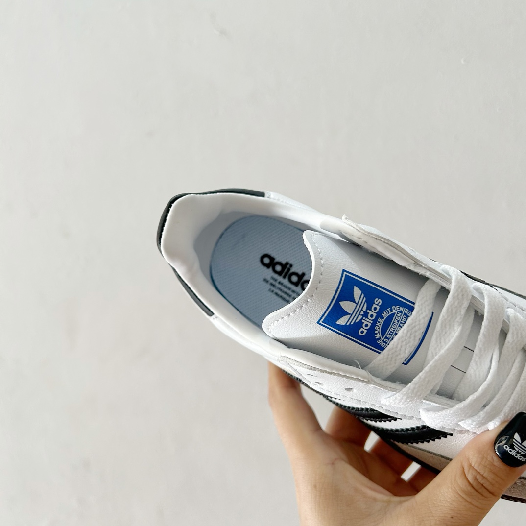 图片[7]-🔗Adidas德训儿童板鞋 尺码：24-35码 全网的爆炸款💥 被问疯的儿童德训鞋！！舒适百搭天花板❗️可盐可甜的潮流气息，看上直接打包带走！ 这双鞋请务必收下！时尚等级提升不止一点点！闭眼冲啊～-选品中心