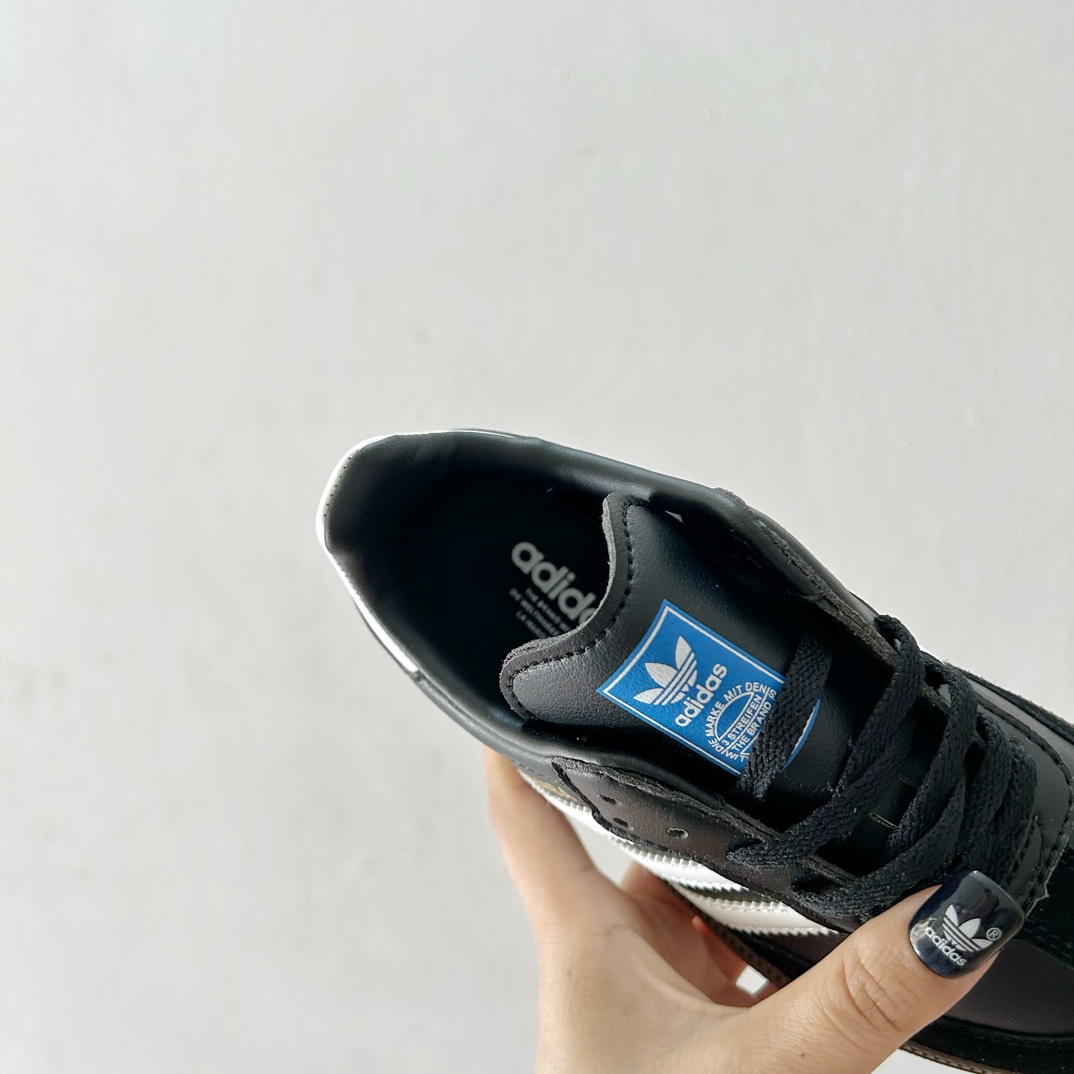 图片[7]-🔗Adidas德训儿童板鞋 尺码：24-35码 全网的爆炸款💥 被问疯的儿童德训鞋！！舒适百搭天花板❗️可盐可甜的潮流气息，看上直接打包带走！ 这双鞋请务必收下！时尚等级提升不止一点点！闭眼冲啊～-选品中心