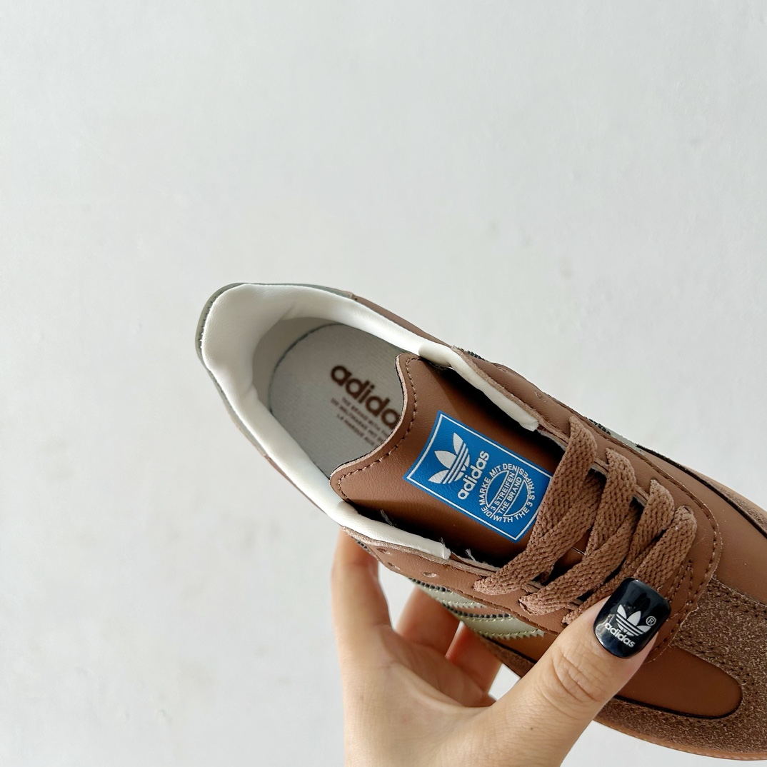 图片[7]-🔗Adidas德训儿童板鞋 尺码：24-35码 全网的爆炸款💥 被问疯的儿童德训鞋！！舒适百搭天花板❗️可盐可甜的潮流气息，看上直接打包带走！ 这双鞋请务必收下！时尚等级提升不止一点点！闭眼冲啊～-选品中心