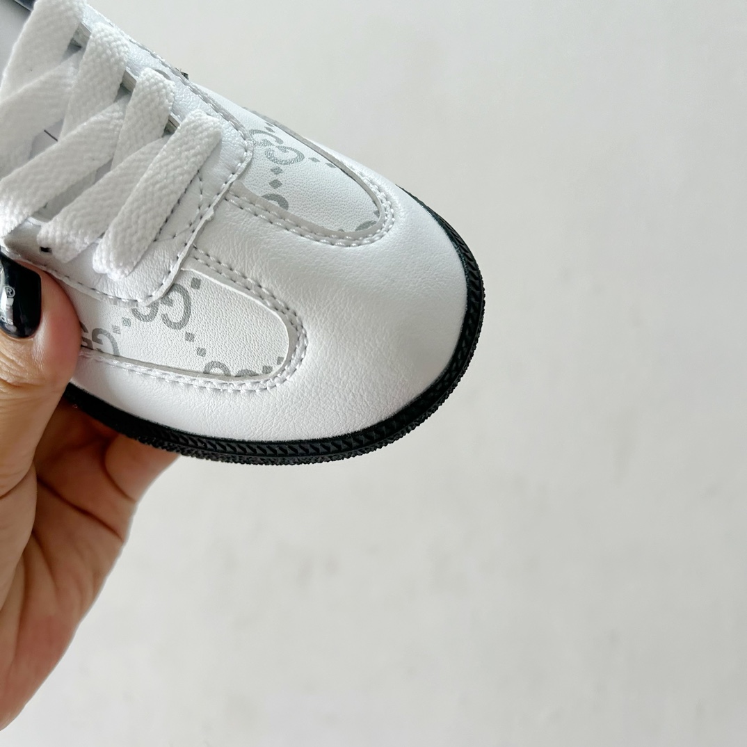 图片[5]-🔗Adidas德训儿童板鞋 尺码：24-35码 全网的爆炸款💥 被问疯的儿童德训鞋！！舒适百搭天花板❗️可盐可甜的潮流气息，看上直接打包带走！ 这双鞋请务必收下！时尚等级提升不止一点点！闭眼冲啊～-选品中心