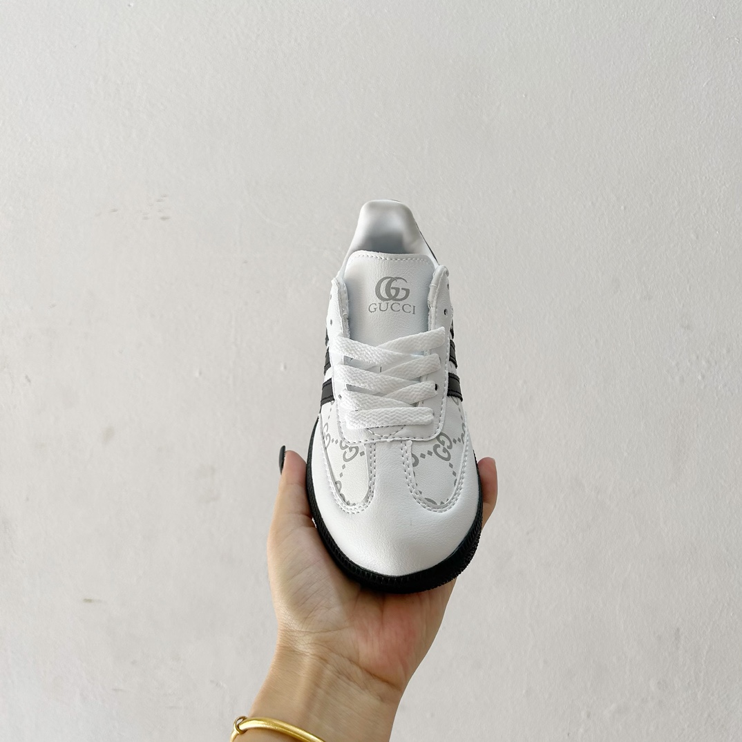 图片[3]-🔗Adidas德训儿童板鞋 尺码：24-35码 全网的爆炸款💥 被问疯的儿童德训鞋！！舒适百搭天花板❗️可盐可甜的潮流气息，看上直接打包带走！ 这双鞋请务必收下！时尚等级提升不止一点点！闭眼冲啊～-选品中心