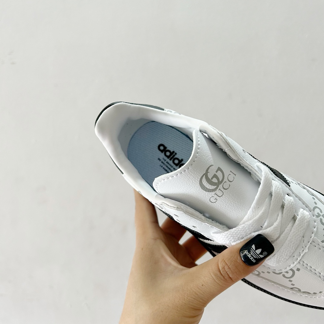 图片[7]-🔗Adidas德训儿童板鞋 尺码：24-35码 全网的爆炸款💥 被问疯的儿童德训鞋！！舒适百搭天花板❗️可盐可甜的潮流气息，看上直接打包带走！ 这双鞋请务必收下！时尚等级提升不止一点点！闭眼冲啊～-选品中心