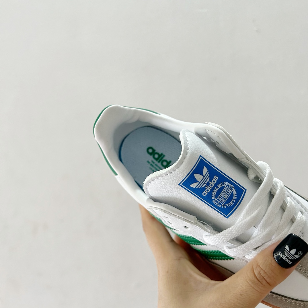 图片[7]-🔗Adidas德训儿童板鞋 尺码：24-35码 全网的爆炸款💥 被问疯的儿童德训鞋！！舒适百搭天花板❗️可盐可甜的潮流气息，看上直接打包带走！ 这双鞋请务必收下！时尚等级提升不止一点点！闭眼冲啊～-选品中心