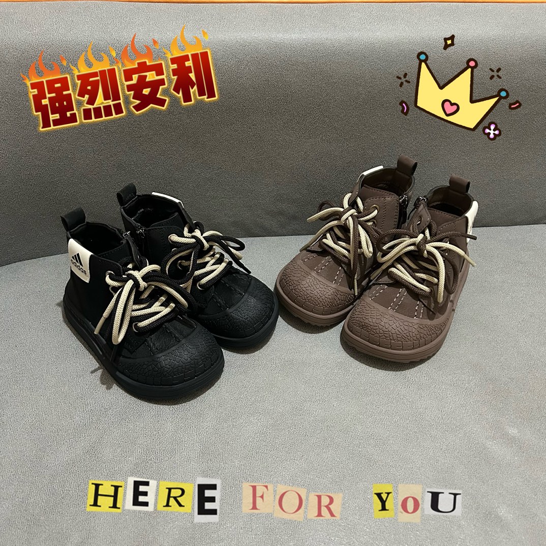 图片[5]-🚦配色合集🔻 🔗 Adidas学院风高邦儿童面包鞋 尺码：26-37码 🌟Adidas作为运动时尚界的领军者，一直以其经典设计和创新理念引领着全球潮流。这款高邦儿童面包鞋，不仅拥有经典的学院风格，而且在舒适度和功能性上也达到了新高度！🎈 🌈鞋面采用柔软舒适的材质，既保暖又透气，让孩子的每一步都自在如风。🍃 👠细节方面，这款鞋子采用简约而不失优雅的设计，经典的三条杠标志，以及鲜艳的颜色搭配，无论是搭配校服还是休闲装都能完美契合。🌈-选品中心