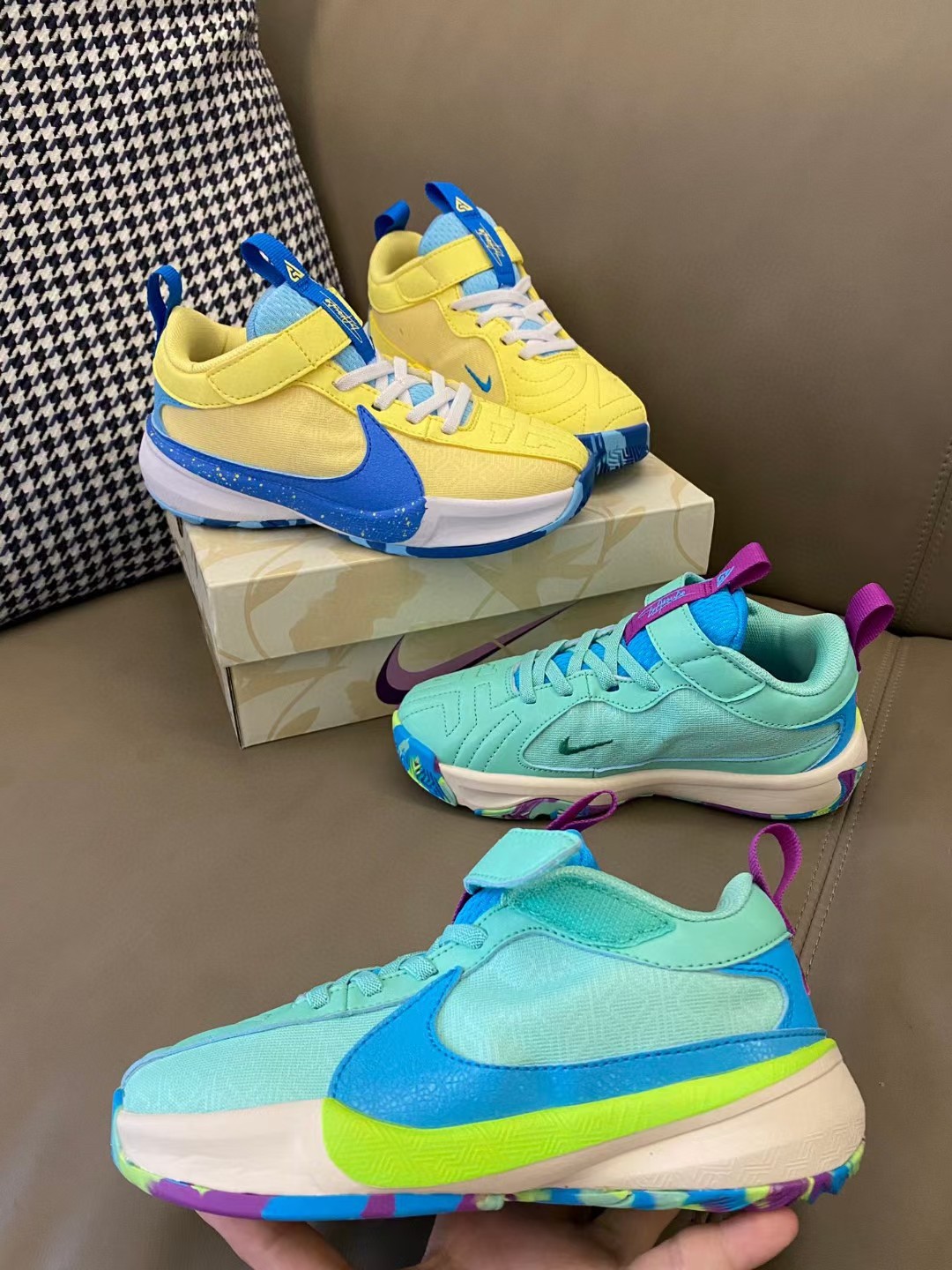 图片[5]-原图直出🌟 NK 字母哥5代儿童篮球鞋采用魔术贴设计，穿脱方便✌🏻优质皮料拼接，质感满满💯耐磨防滑大底，脚感超赞👍🏻大LOGO醒目又帅气😎-选品中心