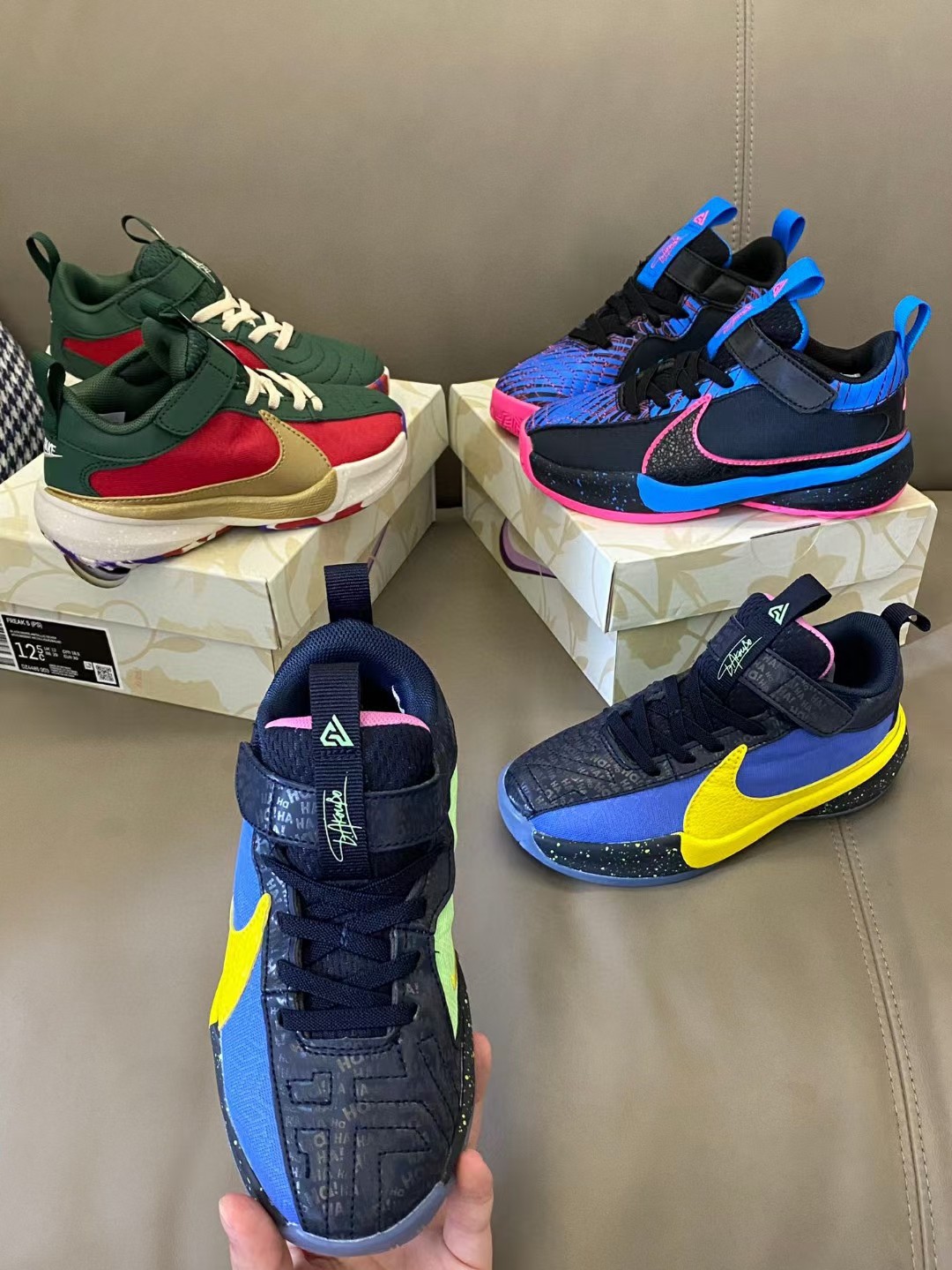 图片[6]-原图直出🌟 NK 字母哥5代儿童篮球鞋采用魔术贴设计，穿脱方便✌🏻优质皮料拼接，质感满满💯耐磨防滑大底，脚感超赞👍🏻大LOGO醒目又帅气😎-选品中心