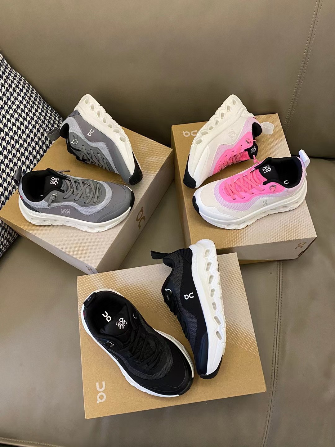 图片[5]-原图直出⭐️尺码：28-37 鞋面采用高性能网眼布和编织物组成的多层鞋面，透气又舒适🌬️ 松紧带设计穿脱方便✔️再也不用担心系鞋带啦🙌鞋底轻盈又高回弹力🤩脚感很舒服😌-选品中心